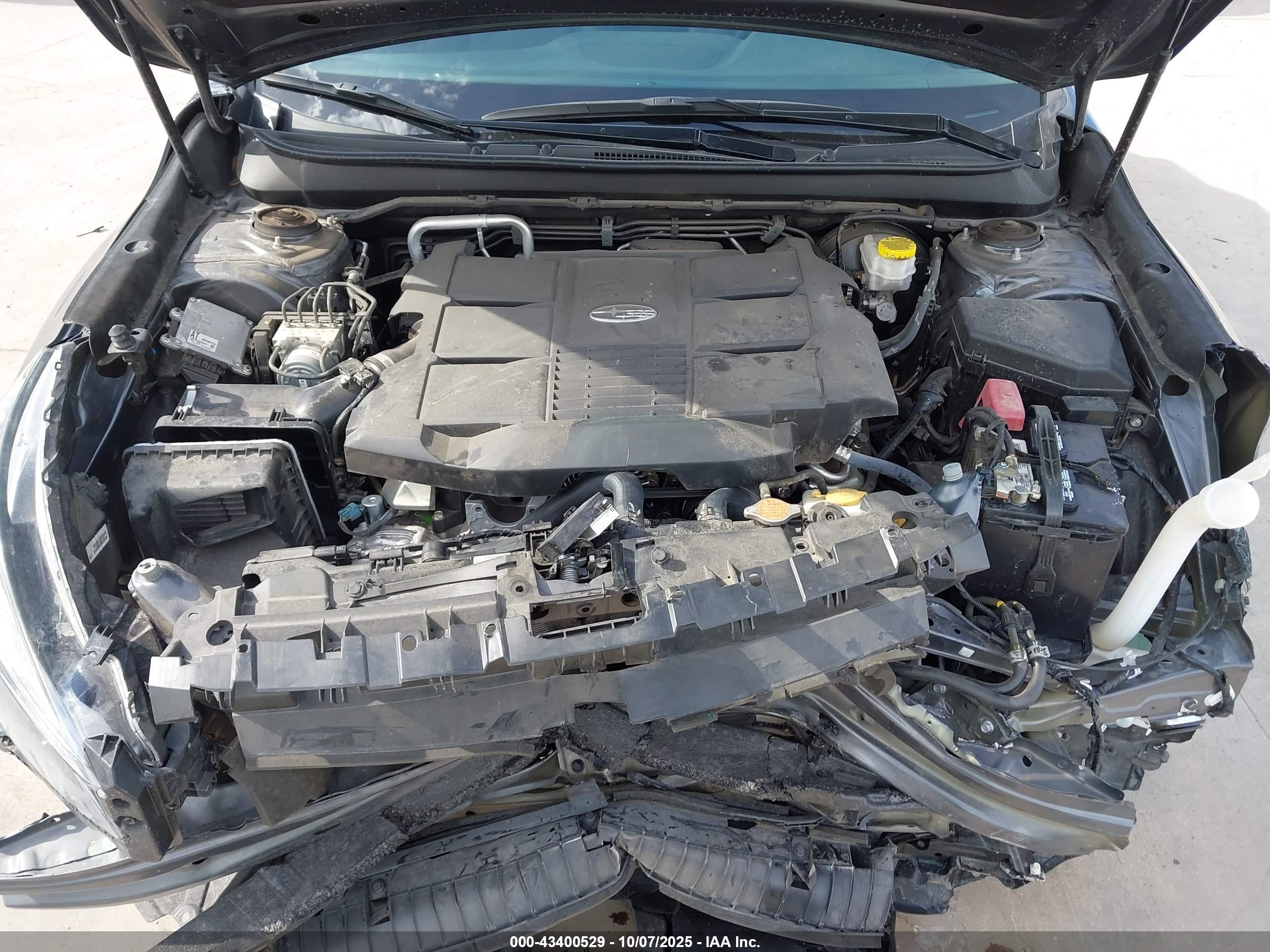SUBARU OUTBACK image 10