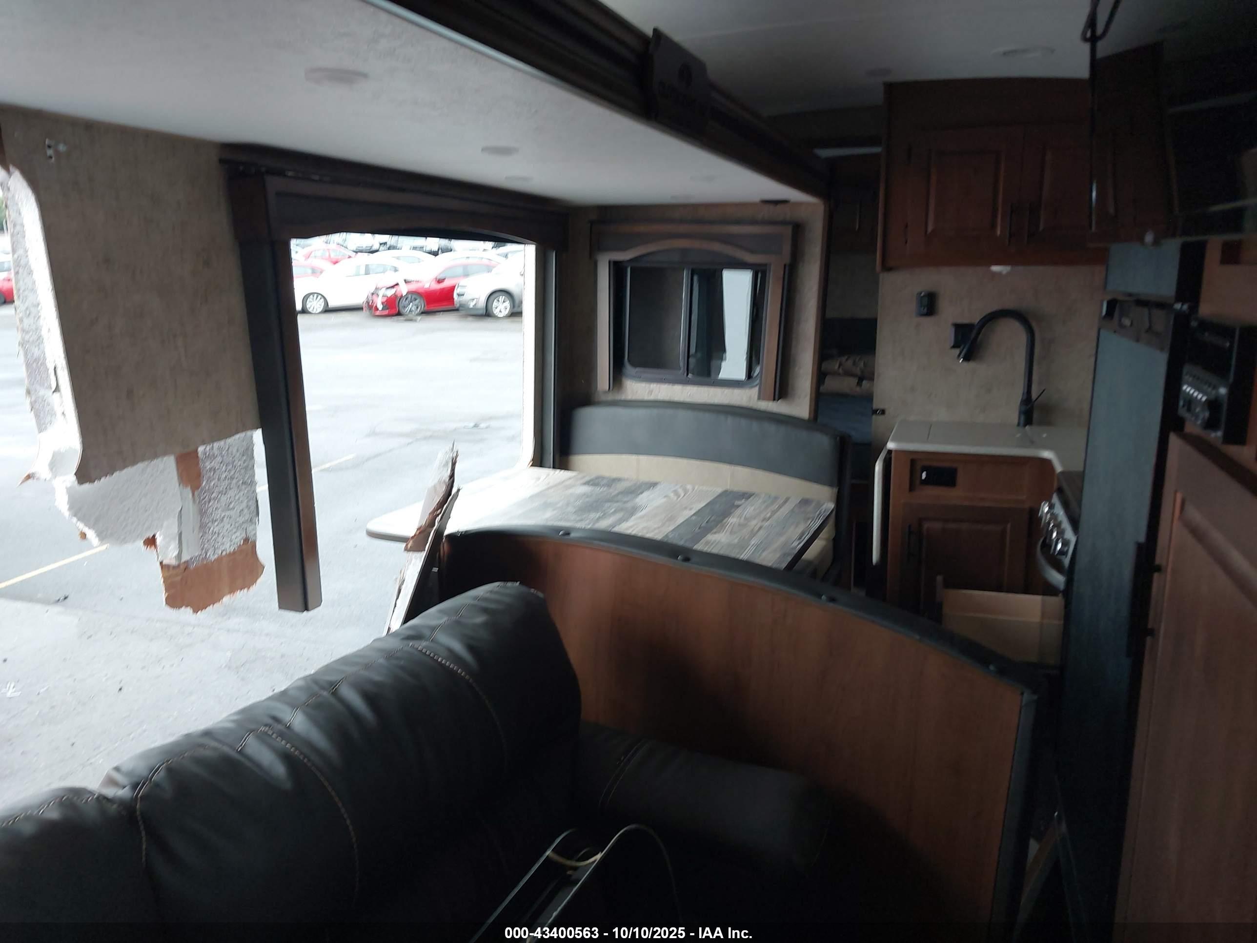 OUTDOORS RV image 8