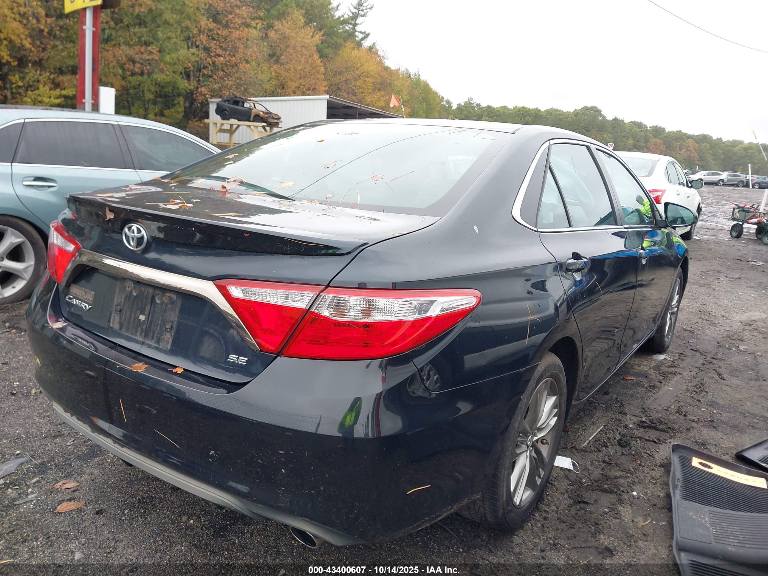 TOYOTA CAMRY image 4