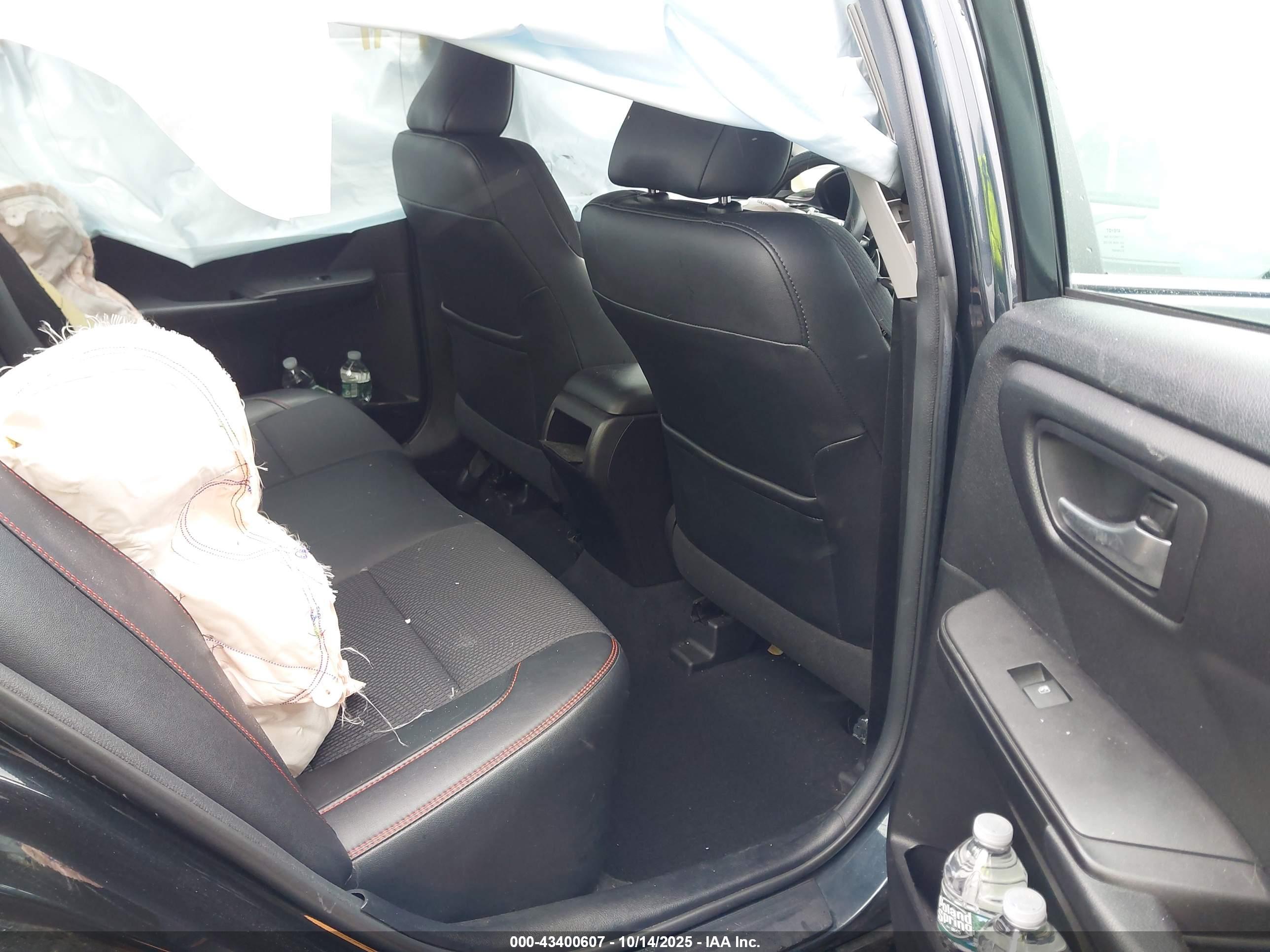 TOYOTA CAMRY image 8