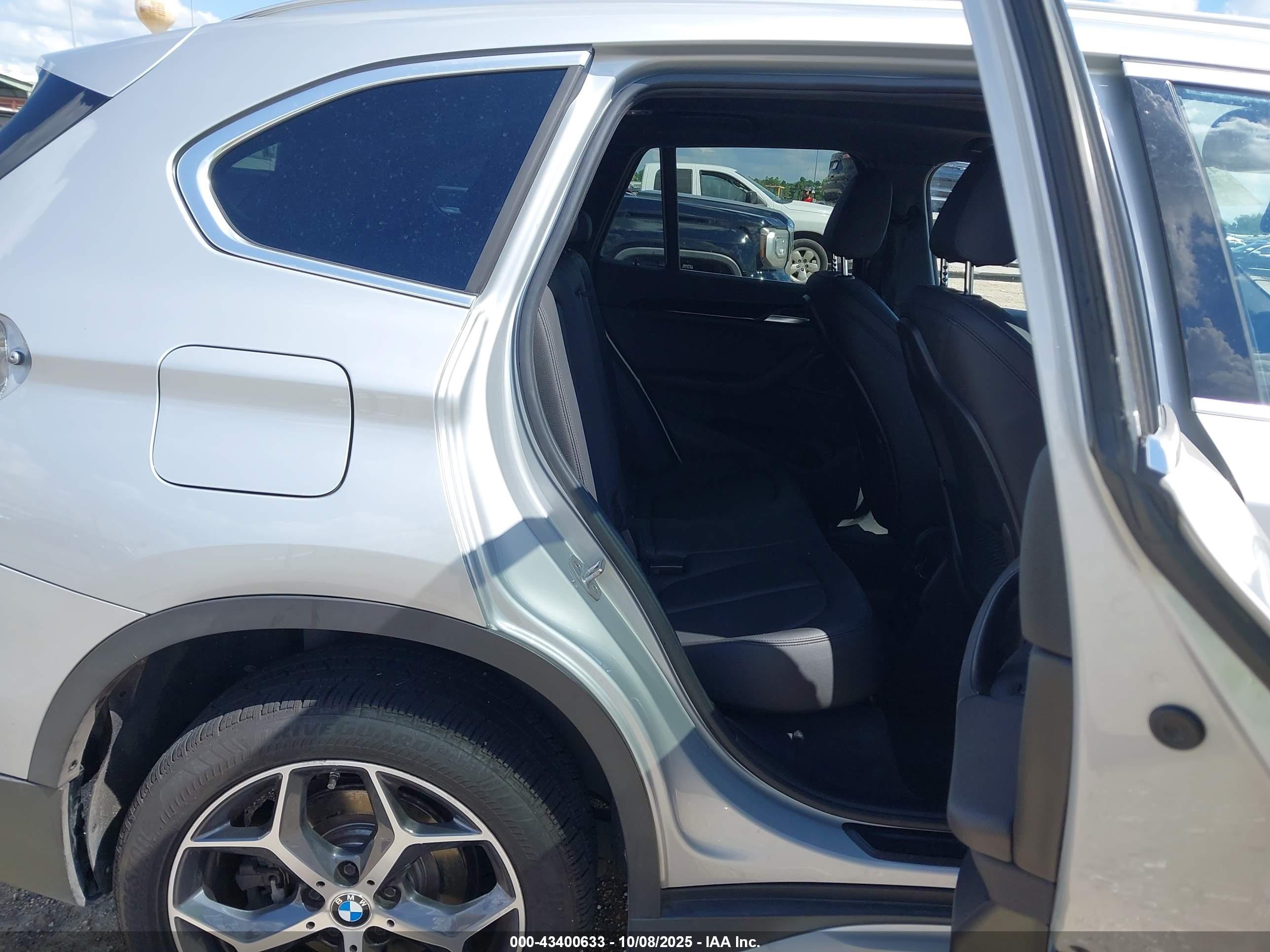 BMW X1 image 8