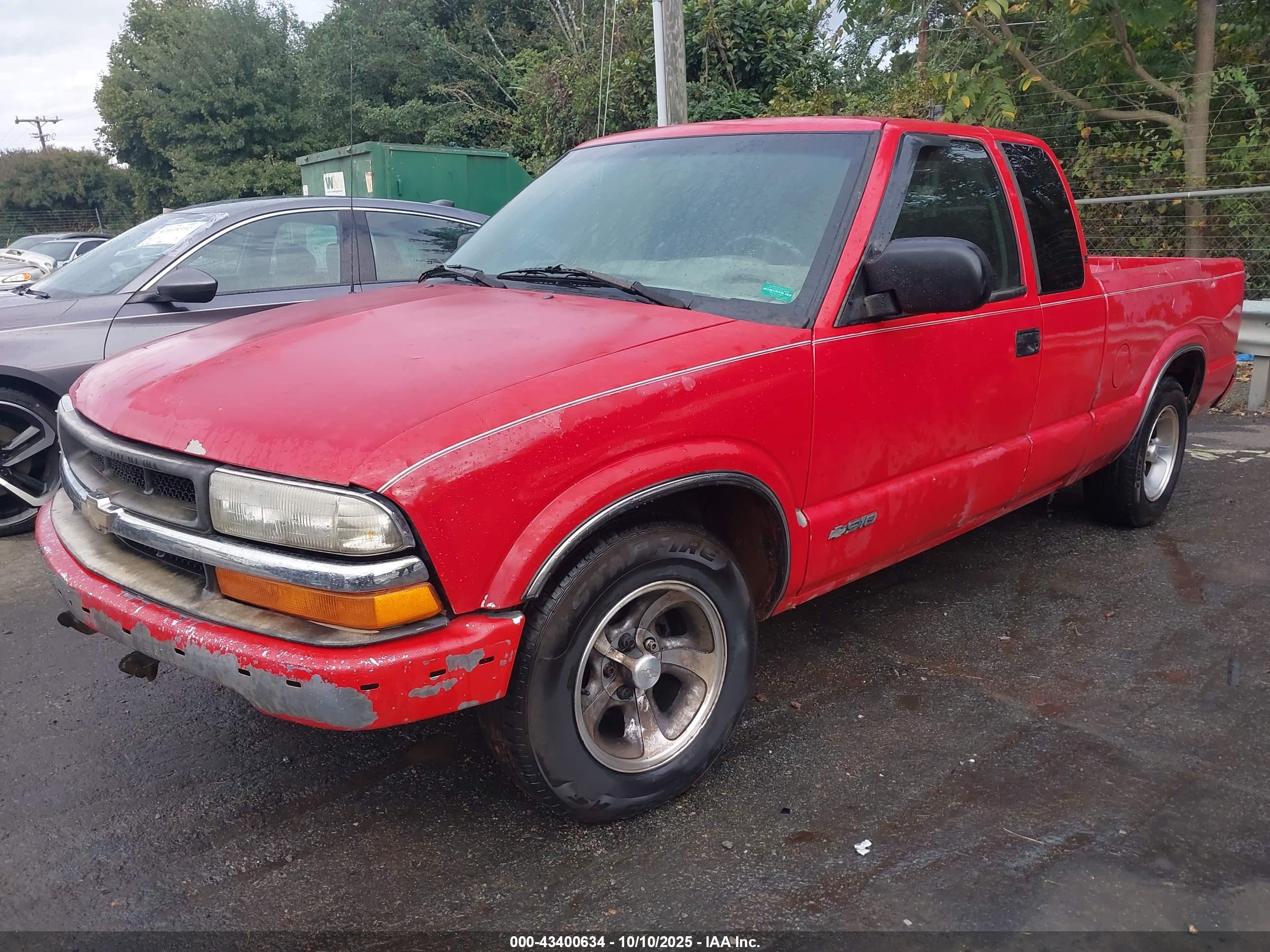 CHEVROLET S-10 image 2