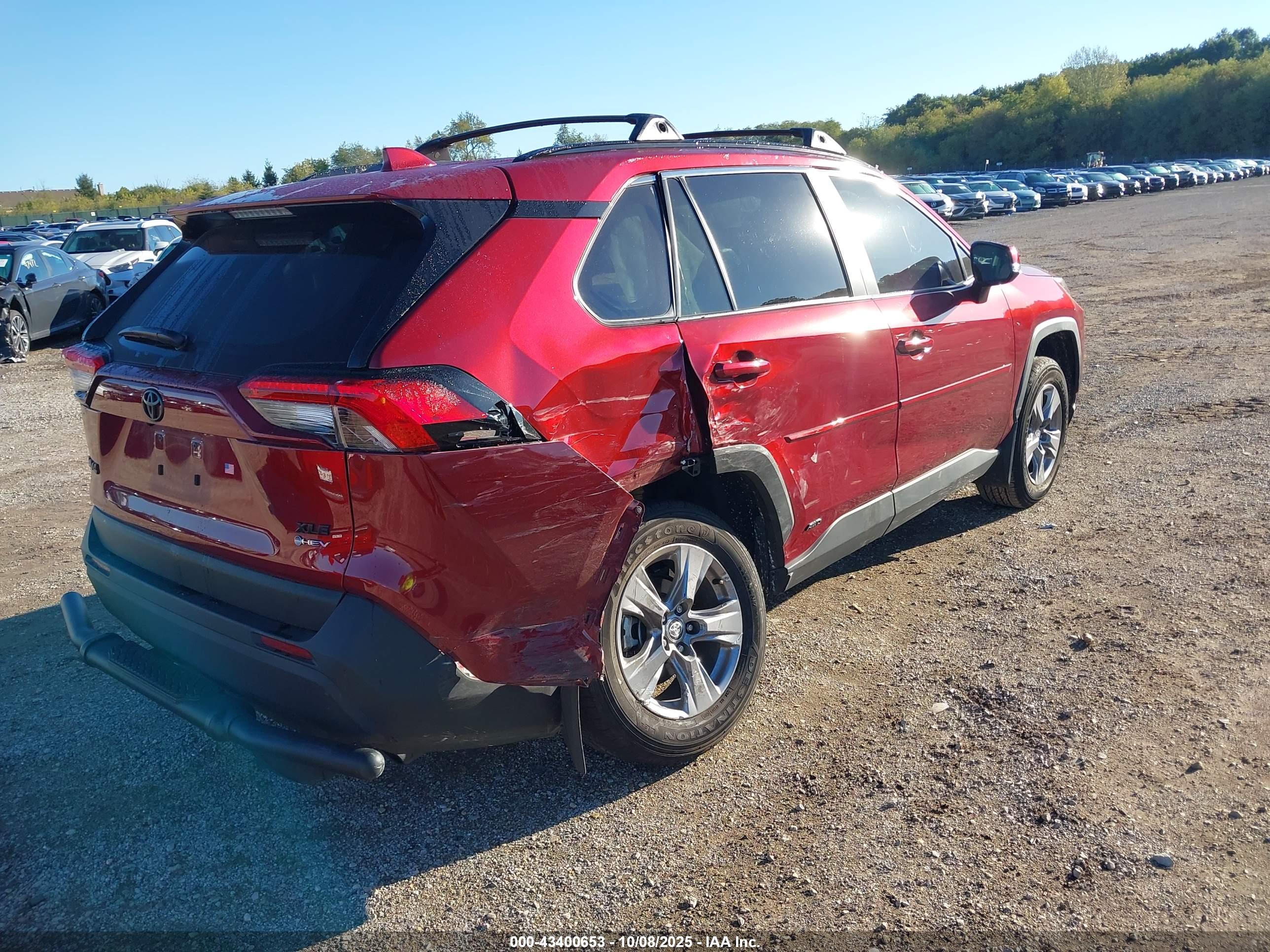 TOYOTA RAV4 image 4