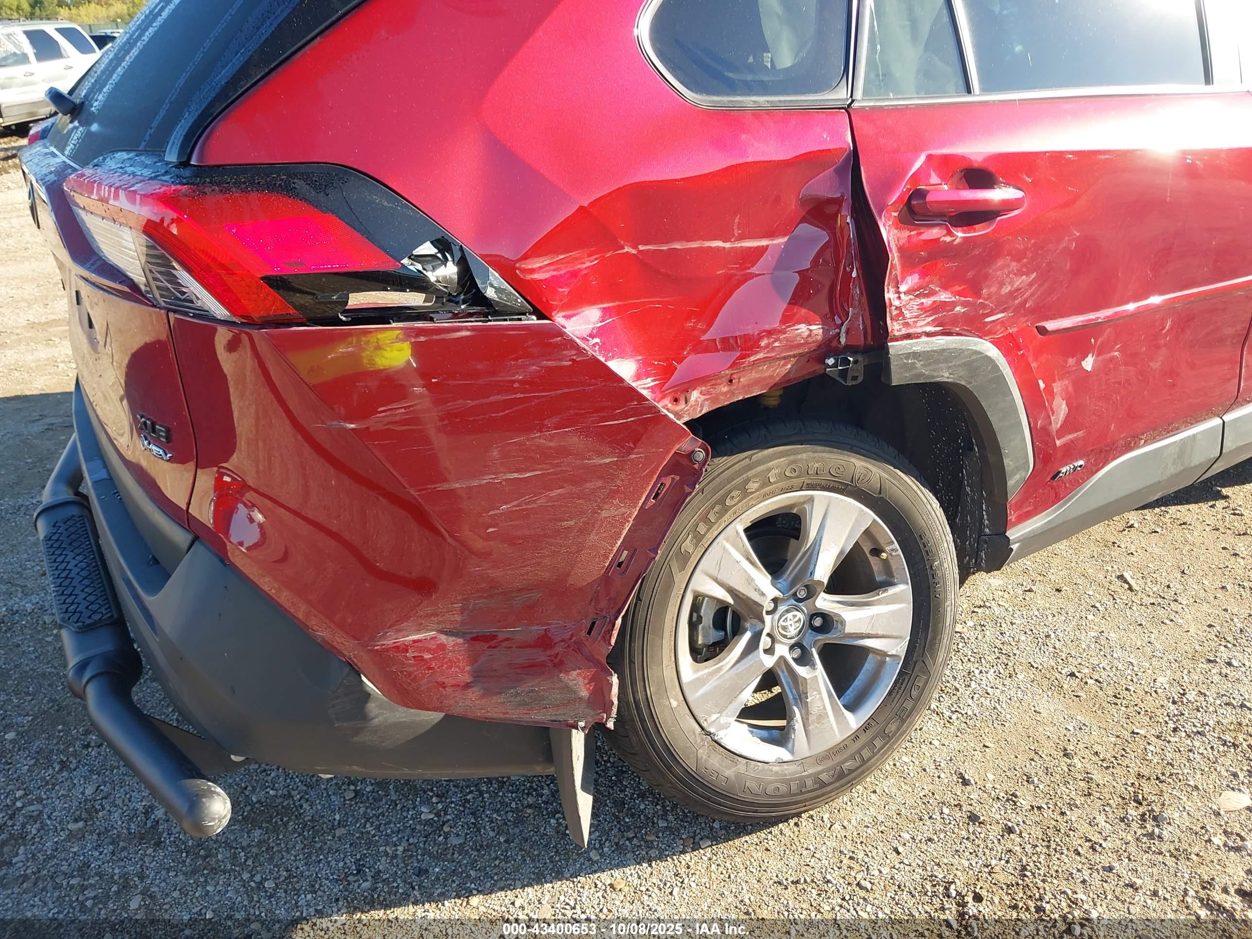 TOYOTA RAV4 image 6