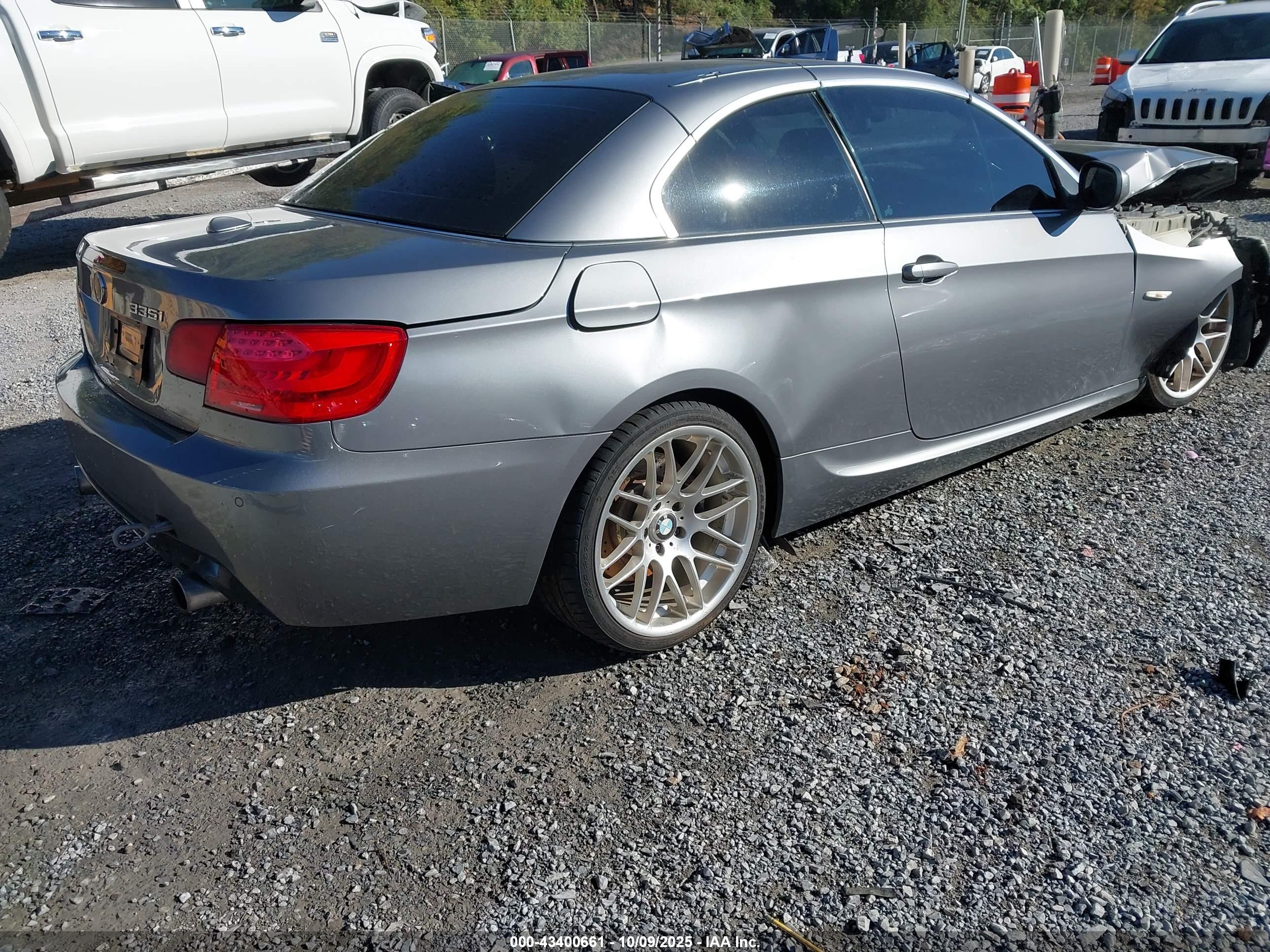 BMW 335I image 4