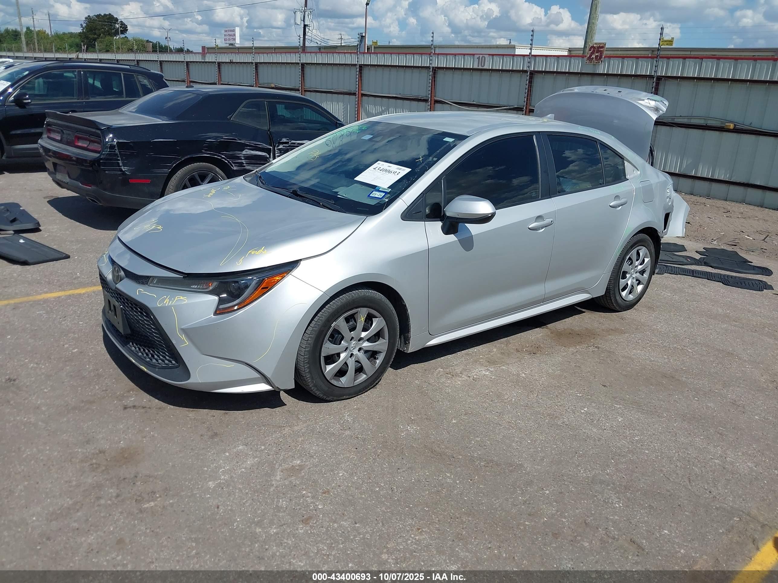 TOYOTA COROLLA image 2