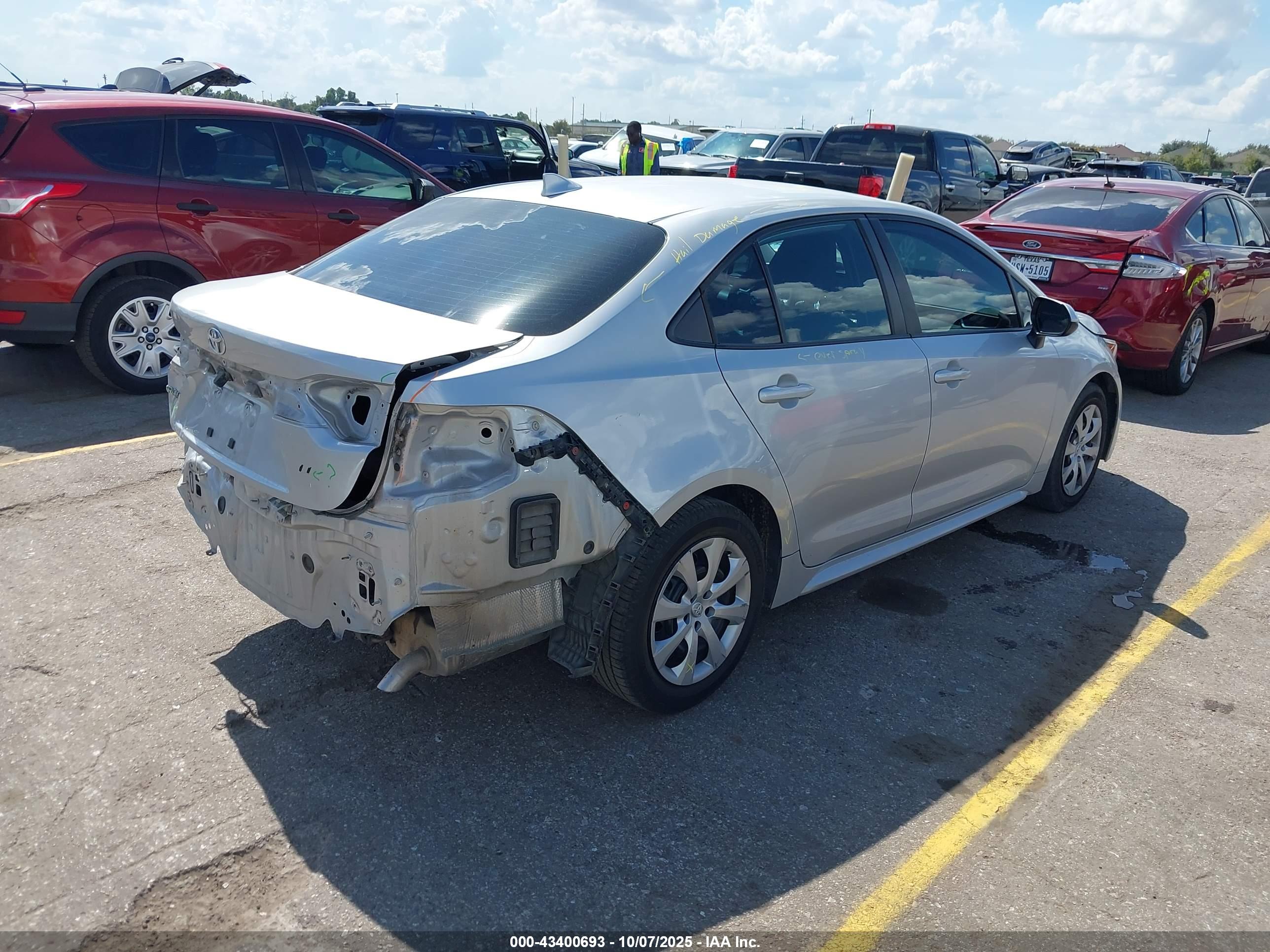 TOYOTA COROLLA image 4