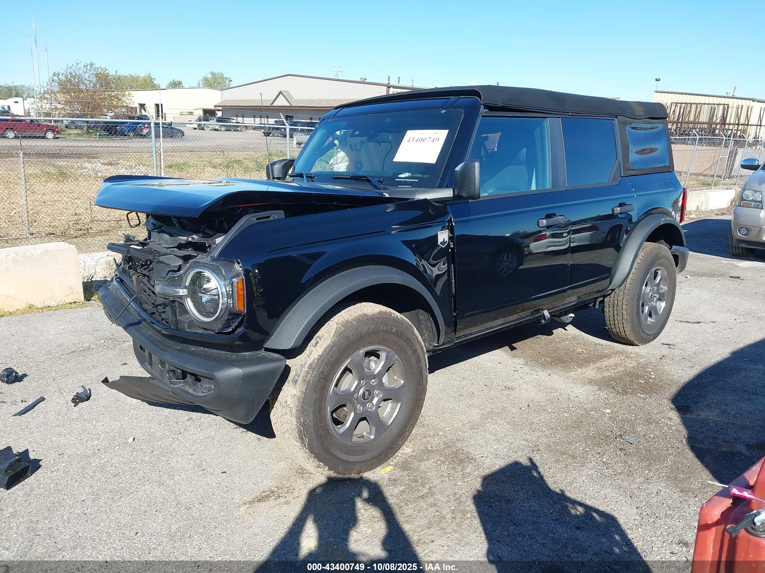 FORD BRONCO image 2