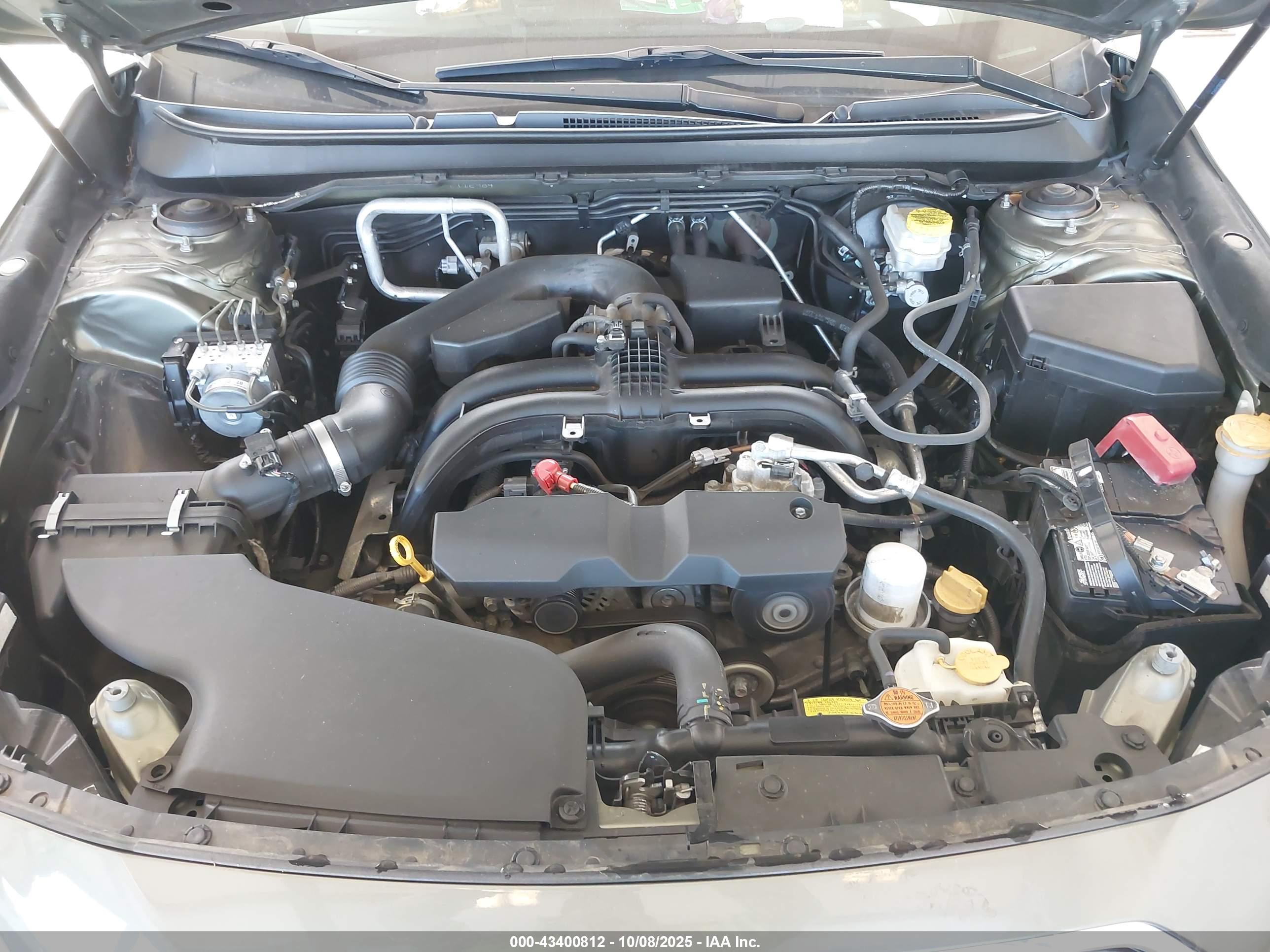 SUBARU OUTBACK image 10