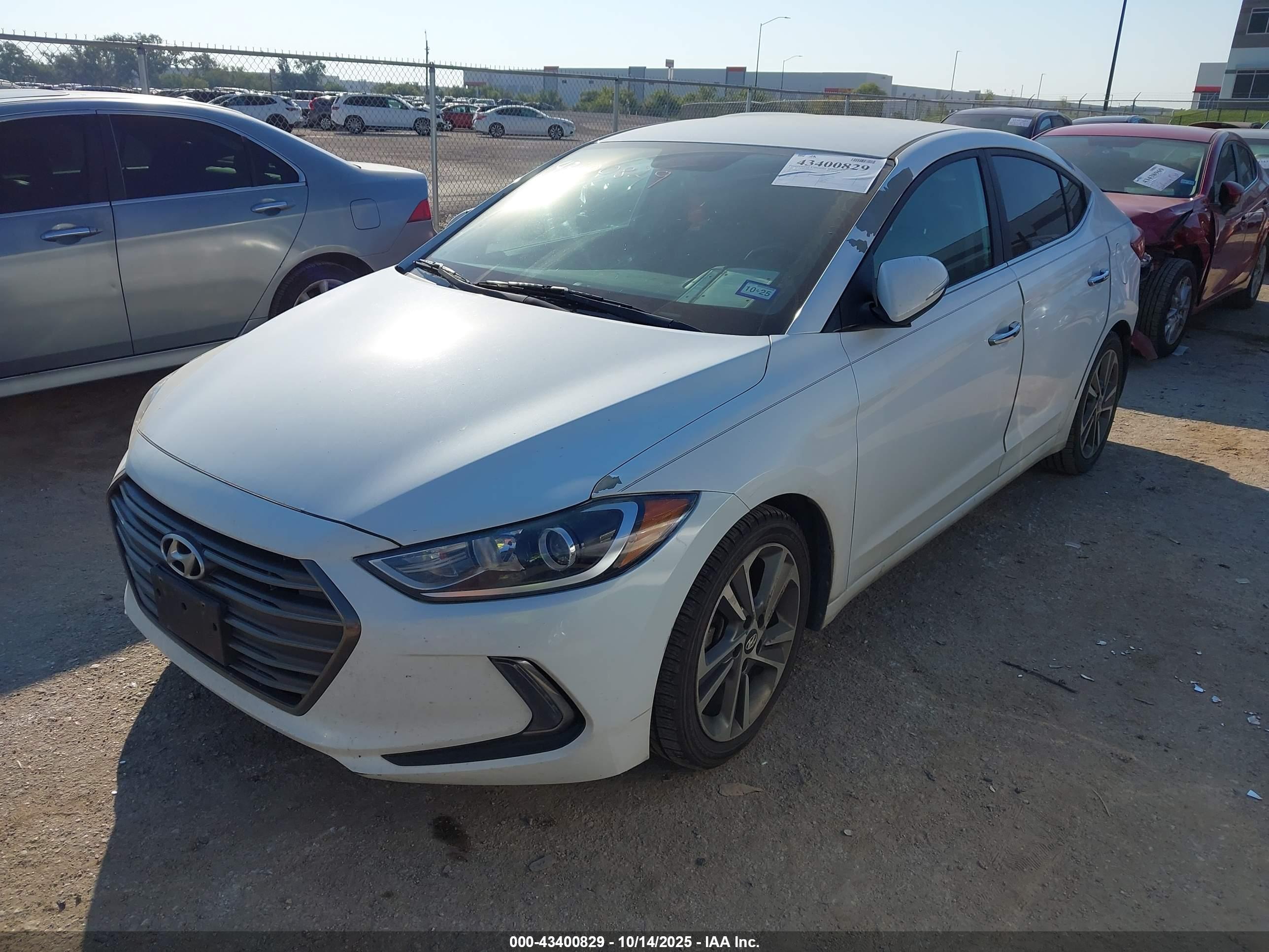 HYUNDAI ELANTRA image 2
