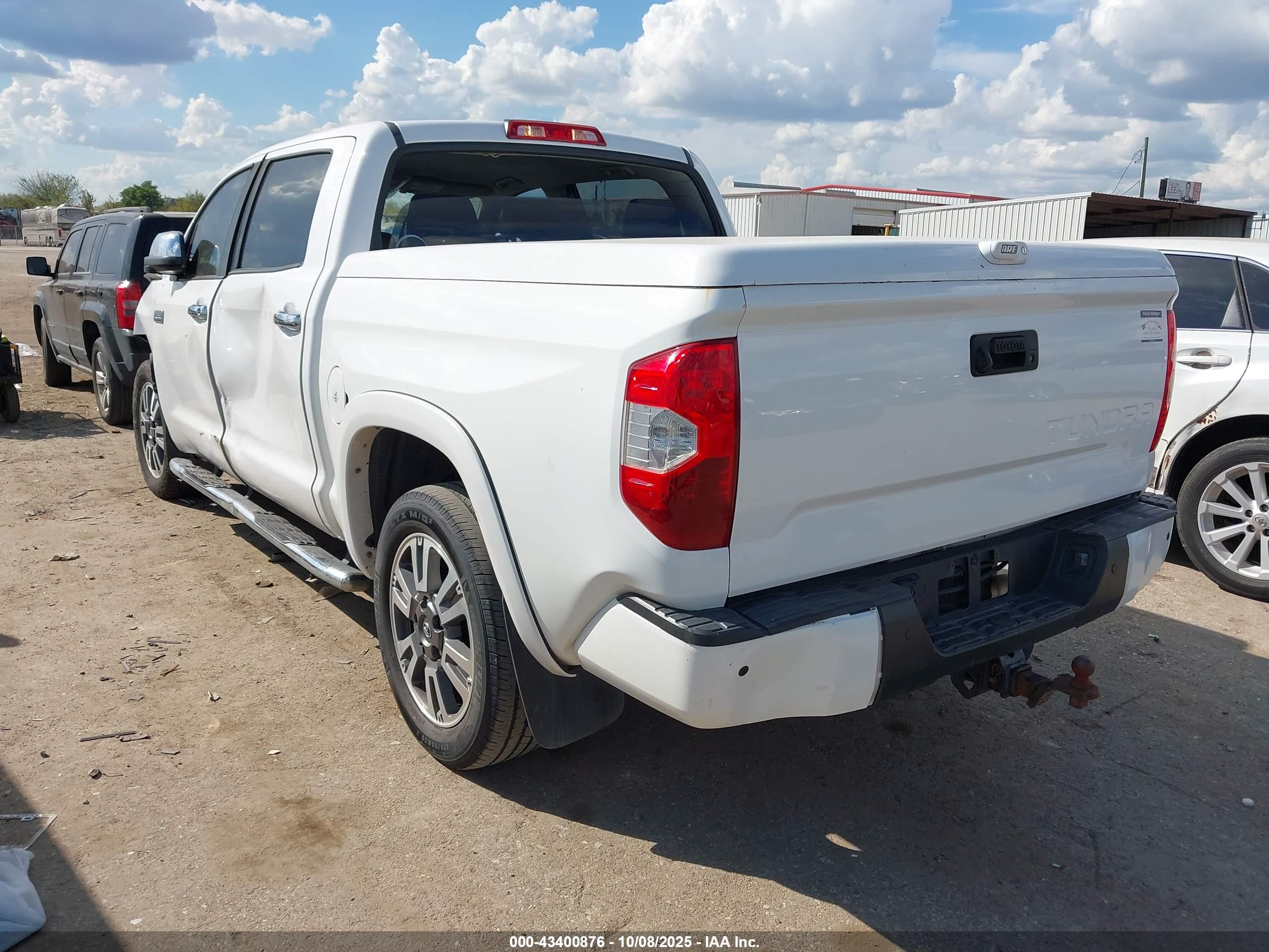 TOYOTA TUNDRA image 3