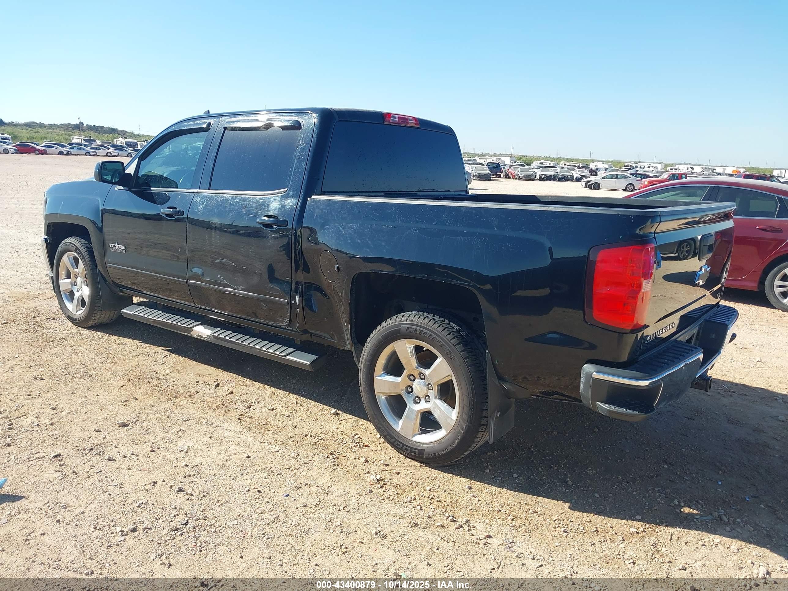 CHEVROLET SILVERADO image 3