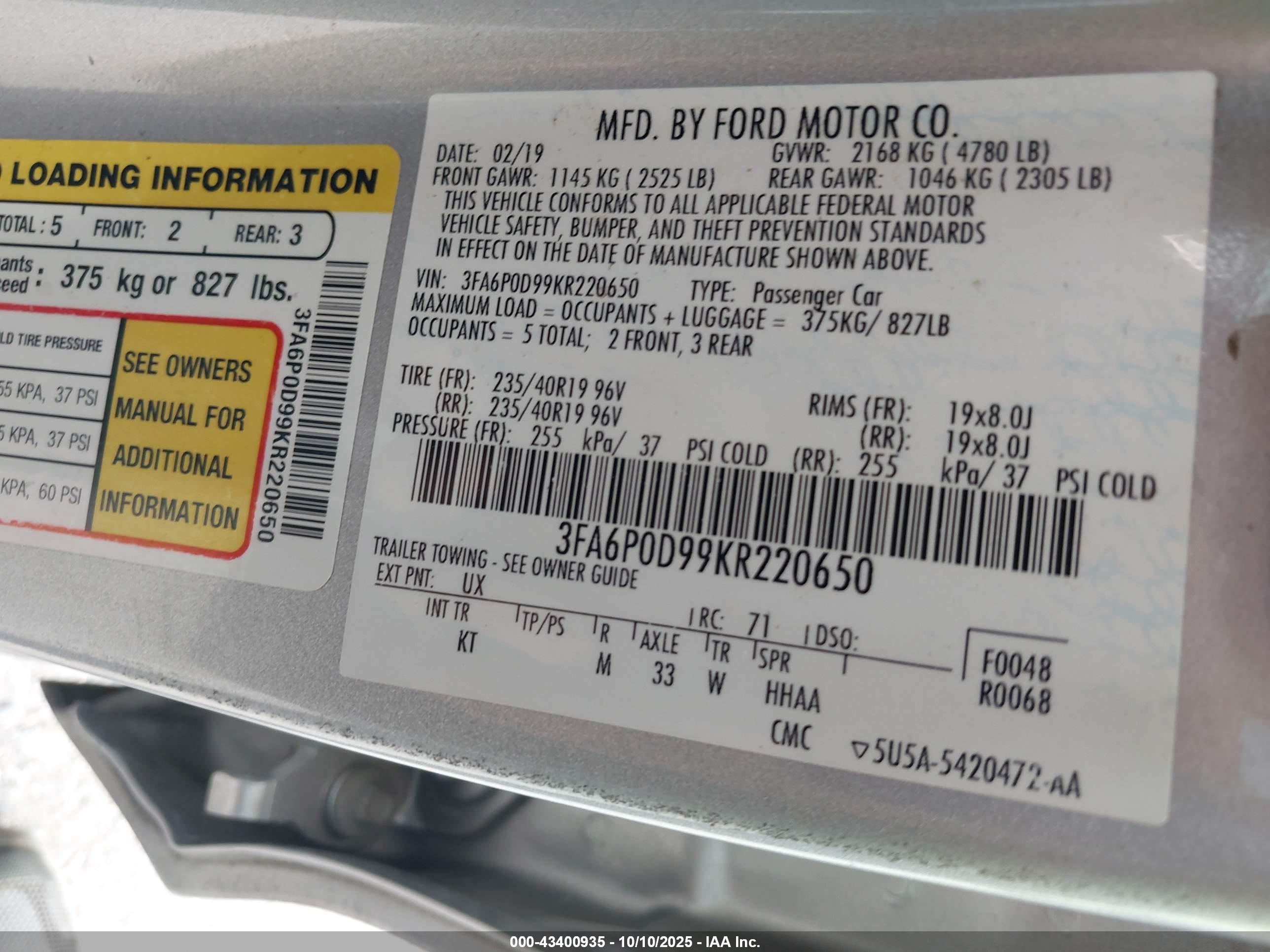 FORD FUSION image 9