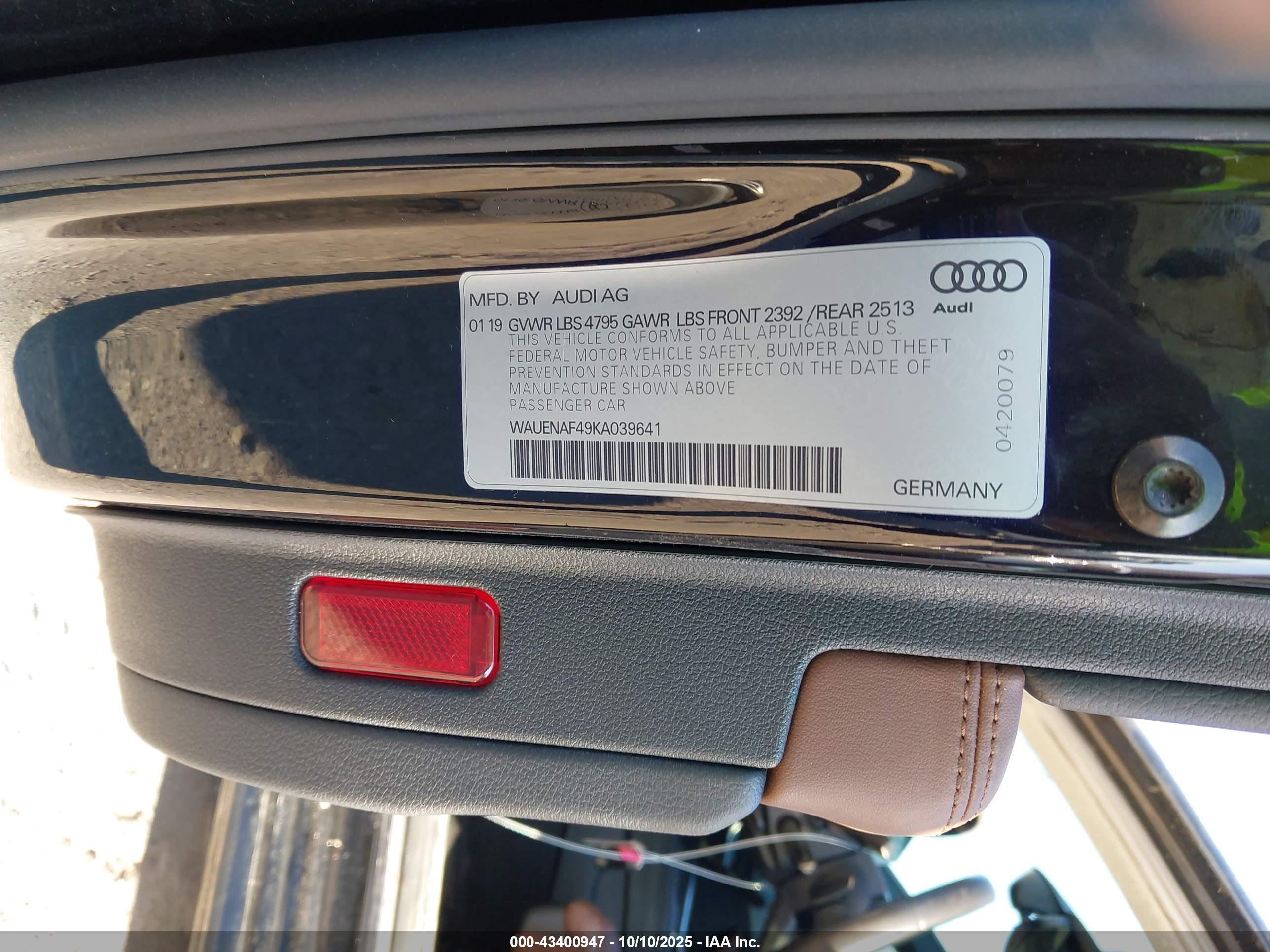 AUDI A4 image 9