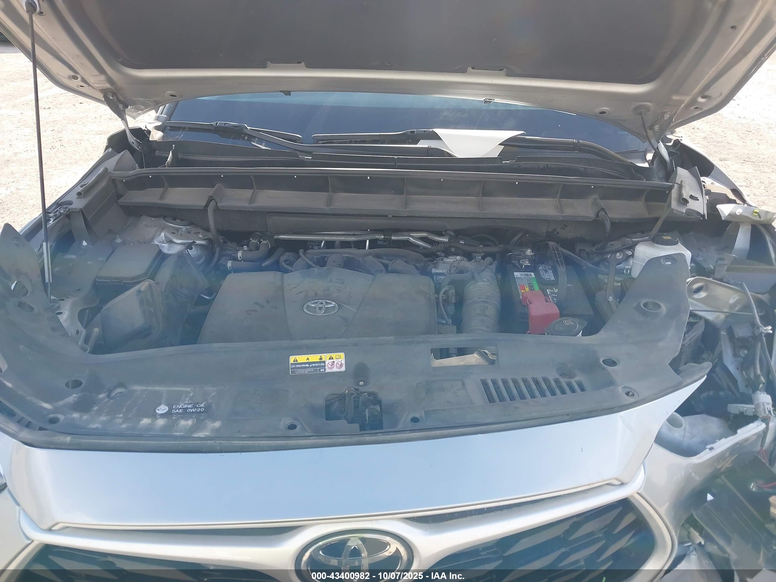 TOYOTA HIGHLANDER image 10