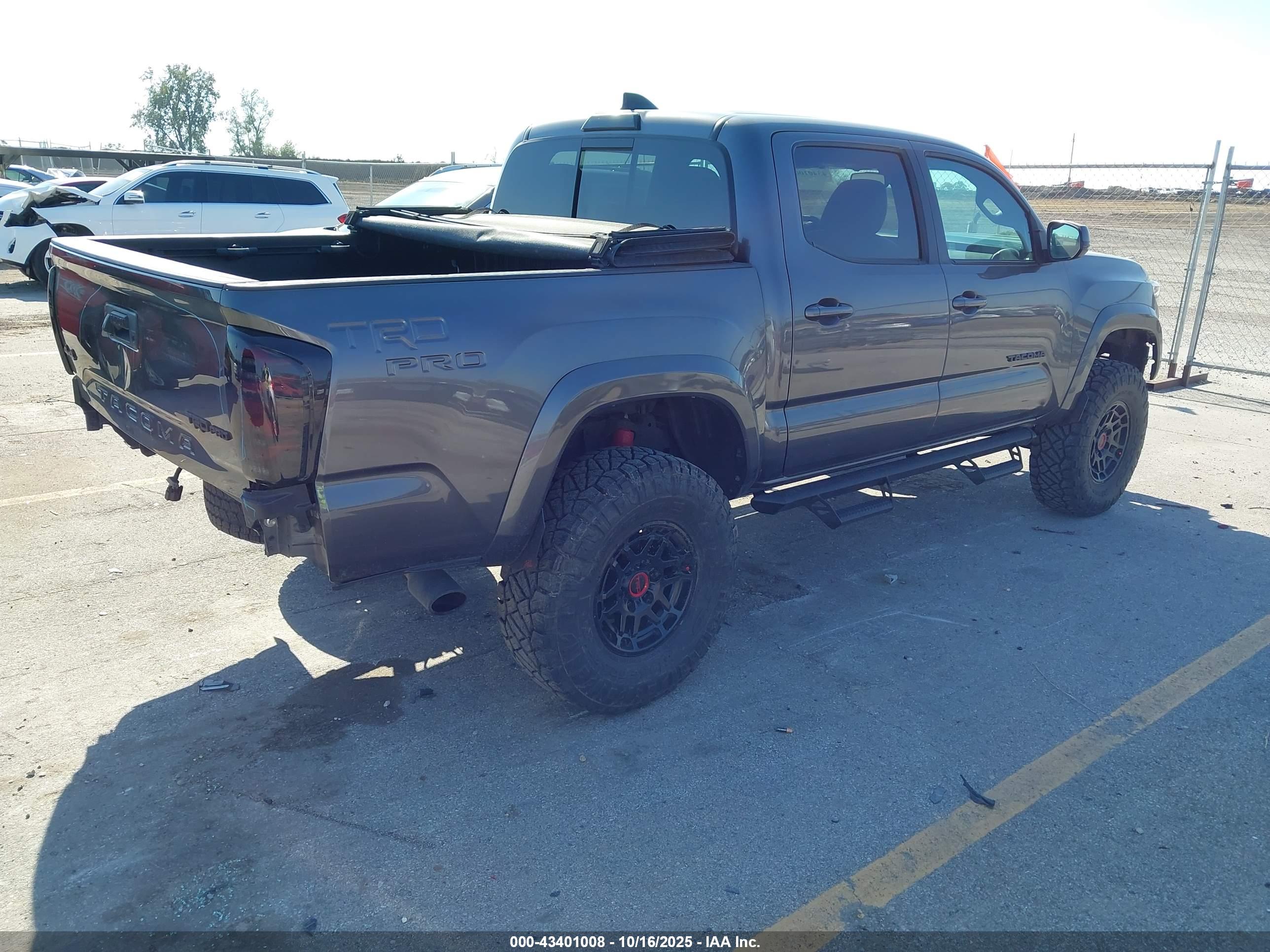 TOYOTA TACOMA image 4