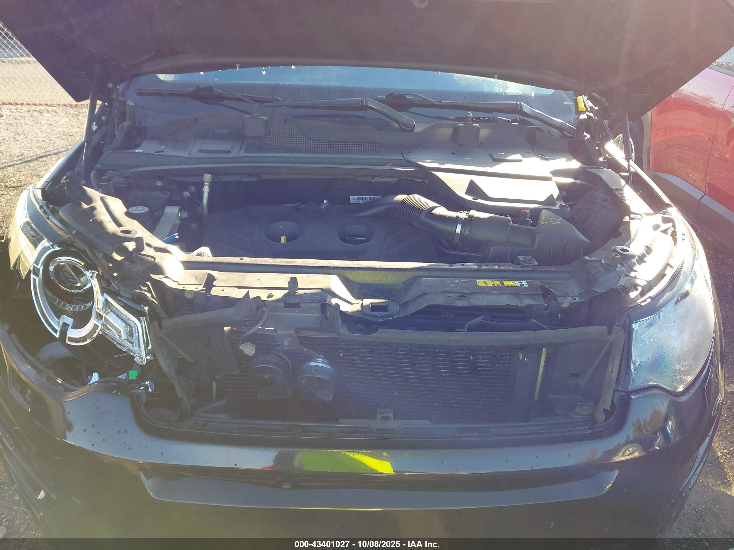 LAND ROVER image 10