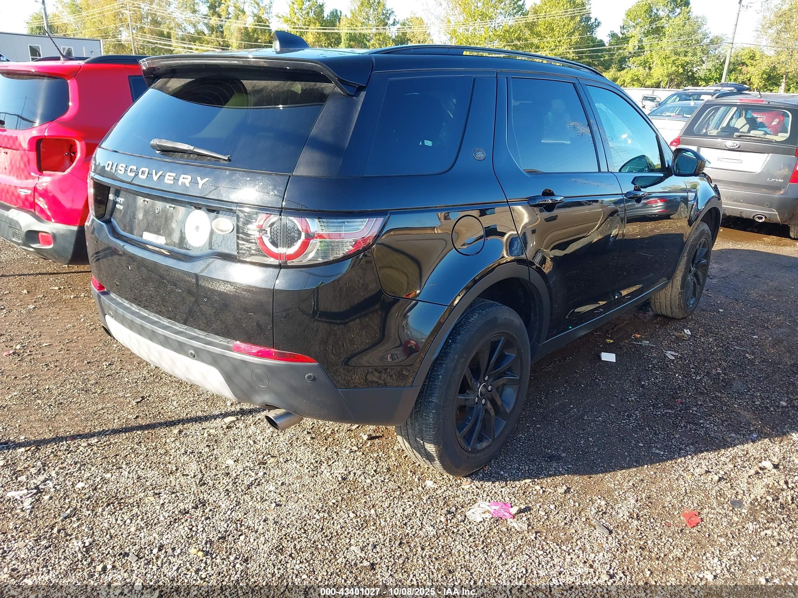 LAND ROVER image 4