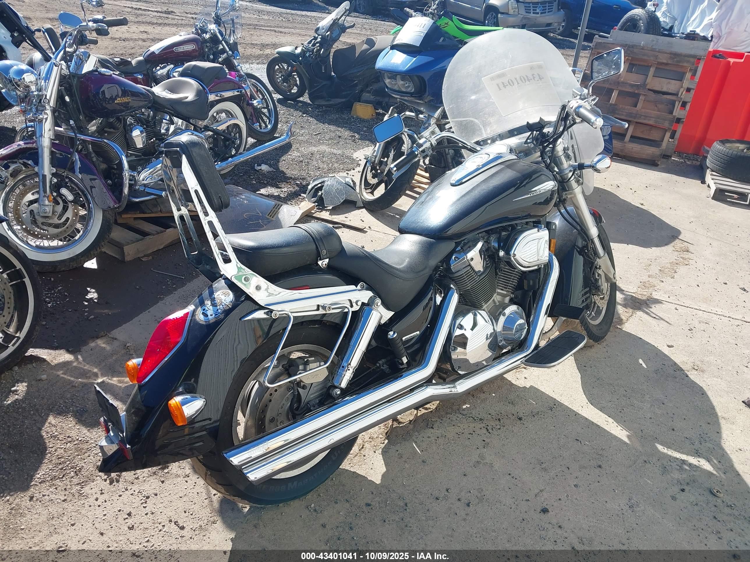HONDA VTX1800 image 4