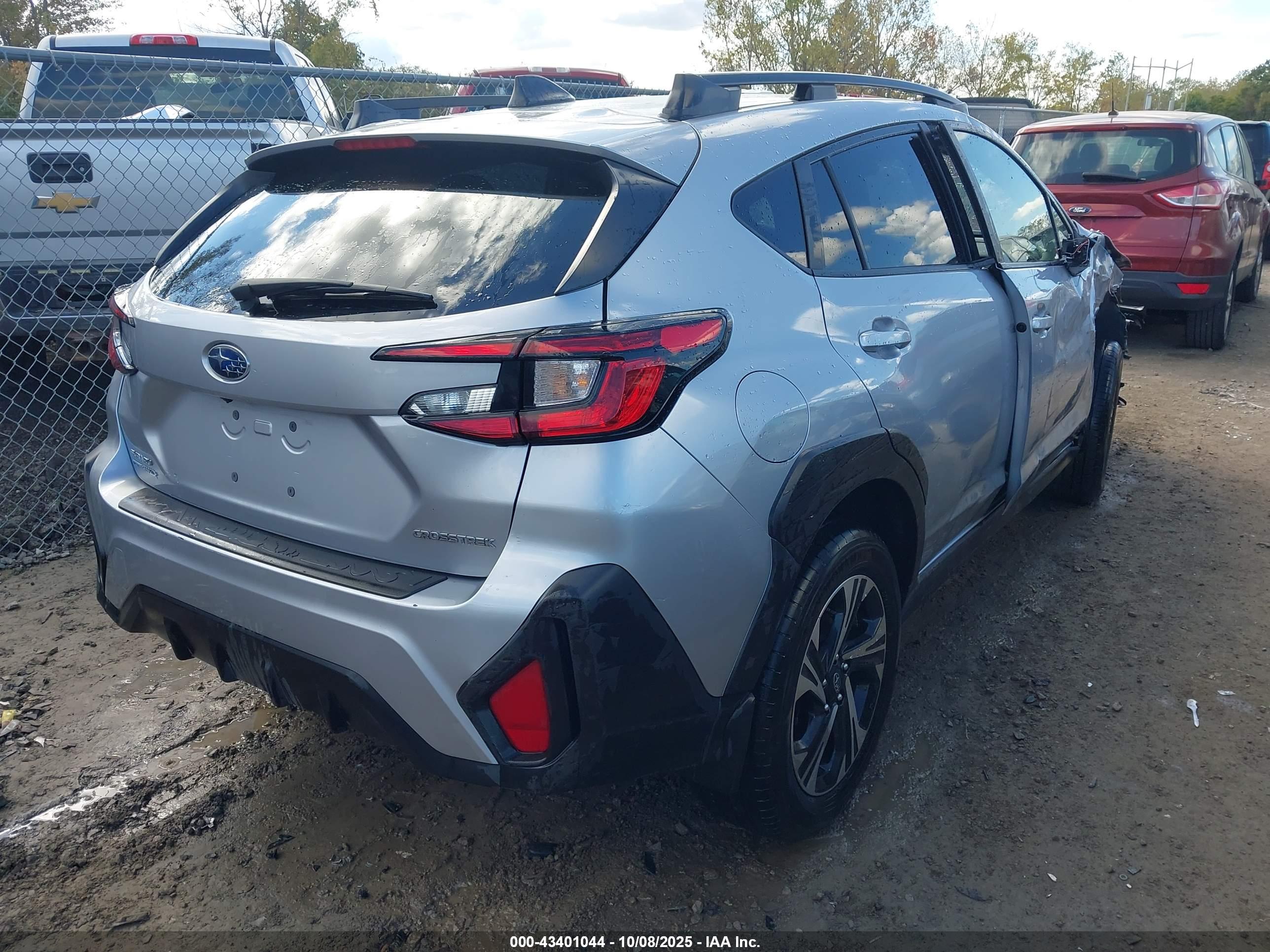 SUBARU CROSSTREK image 4