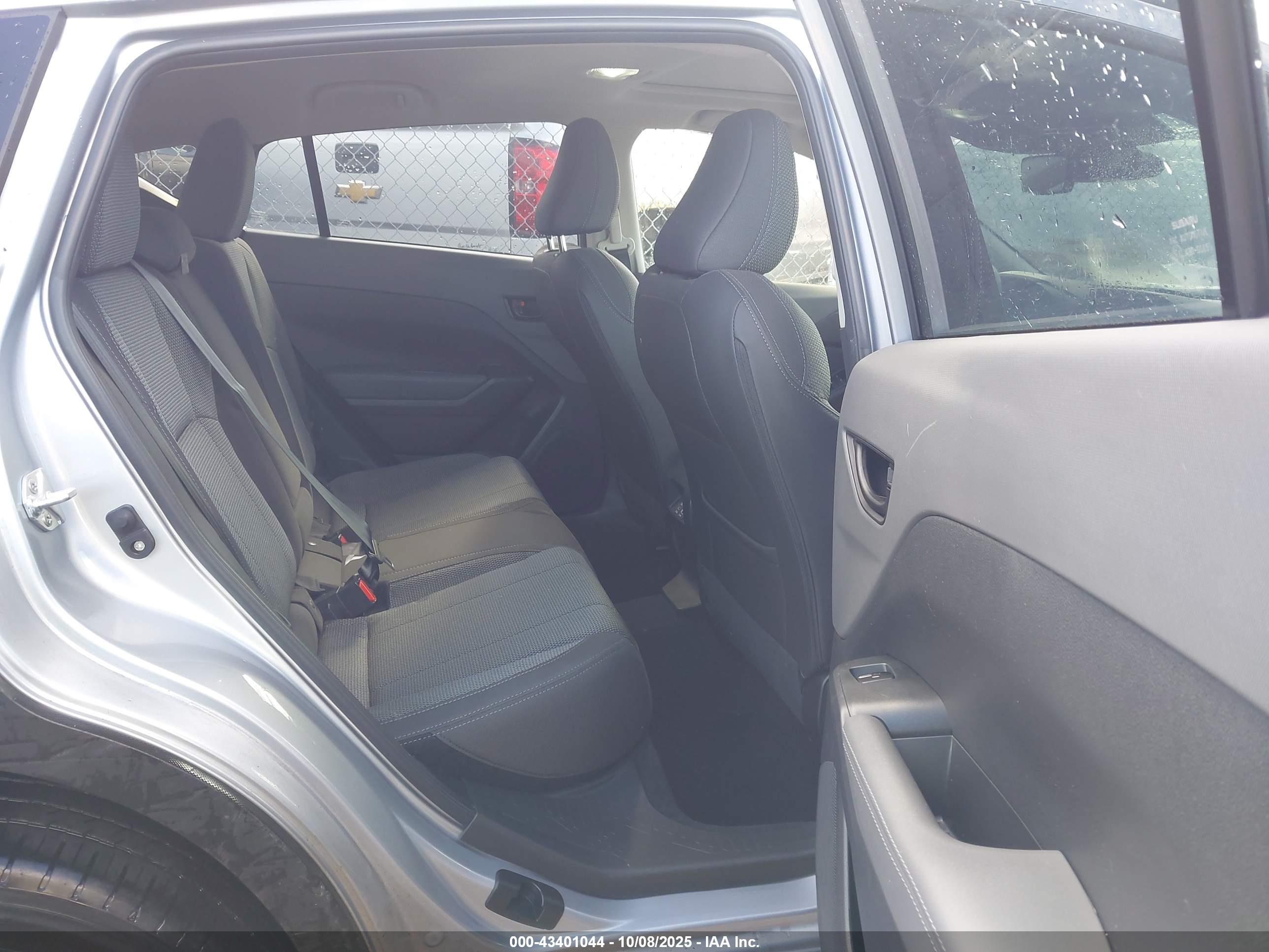 SUBARU CROSSTREK image 8