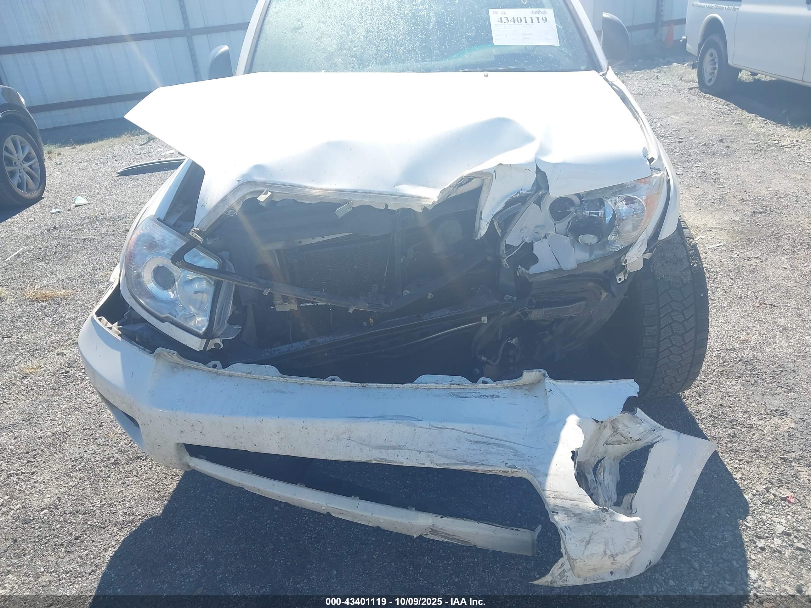 TOYOTA 4RUNNER image 6