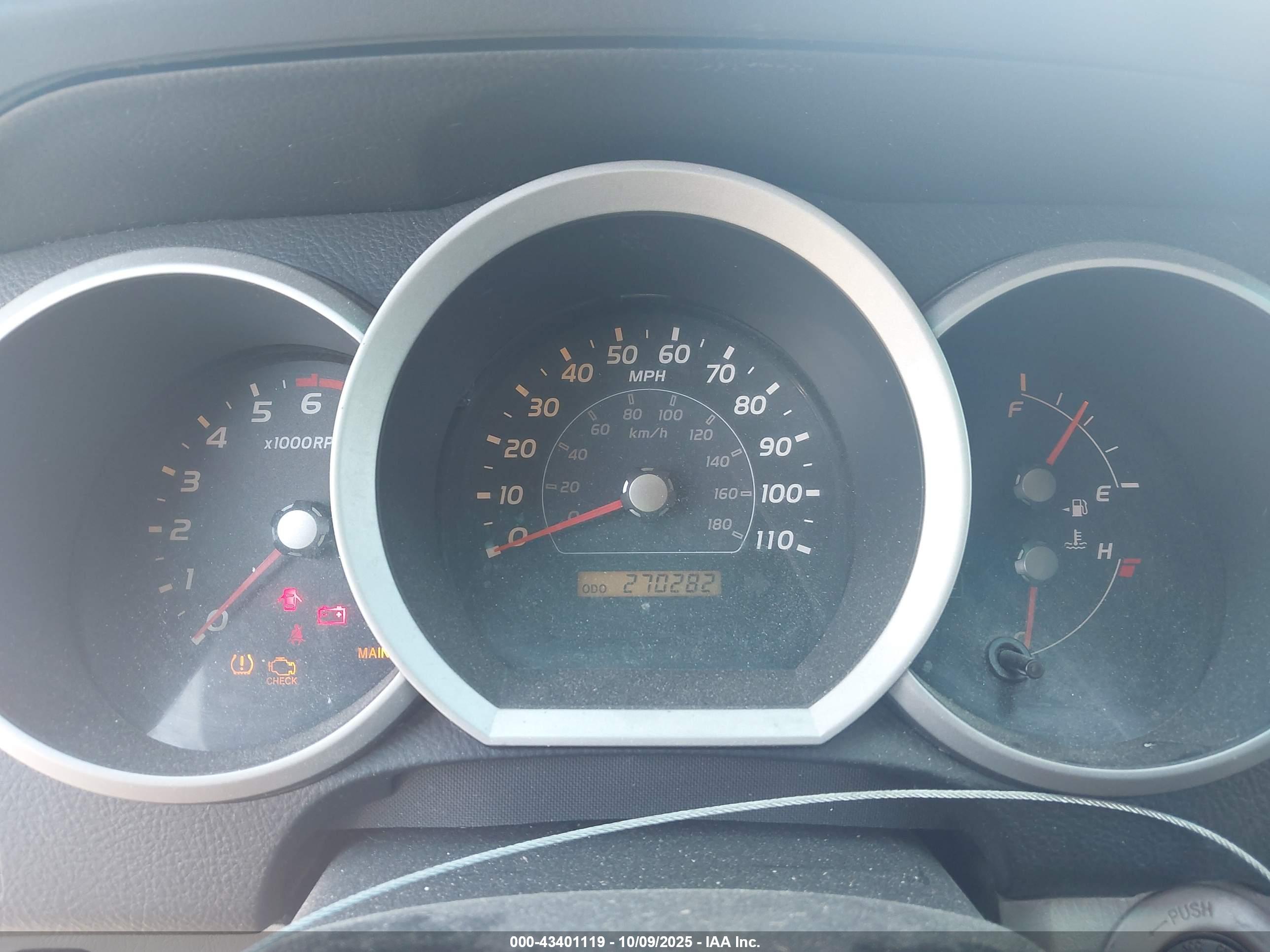 TOYOTA 4RUNNER image 7
