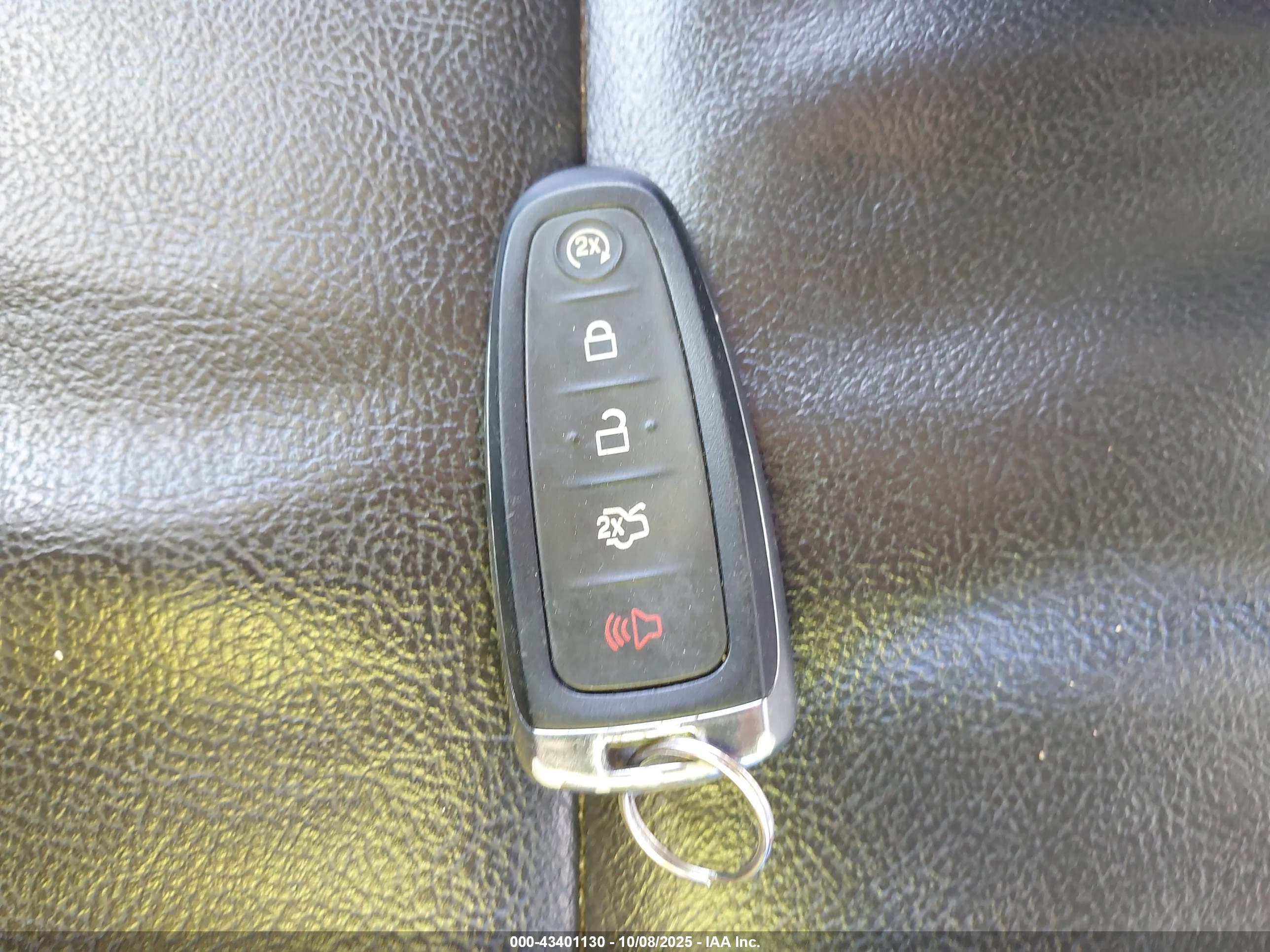 FORD FLEX image 11