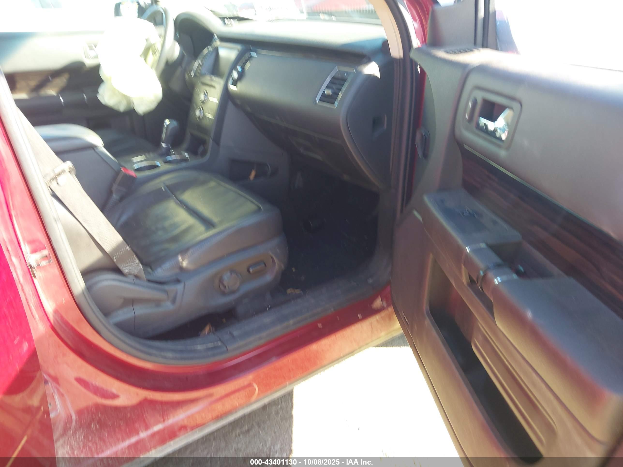 FORD FLEX image 5