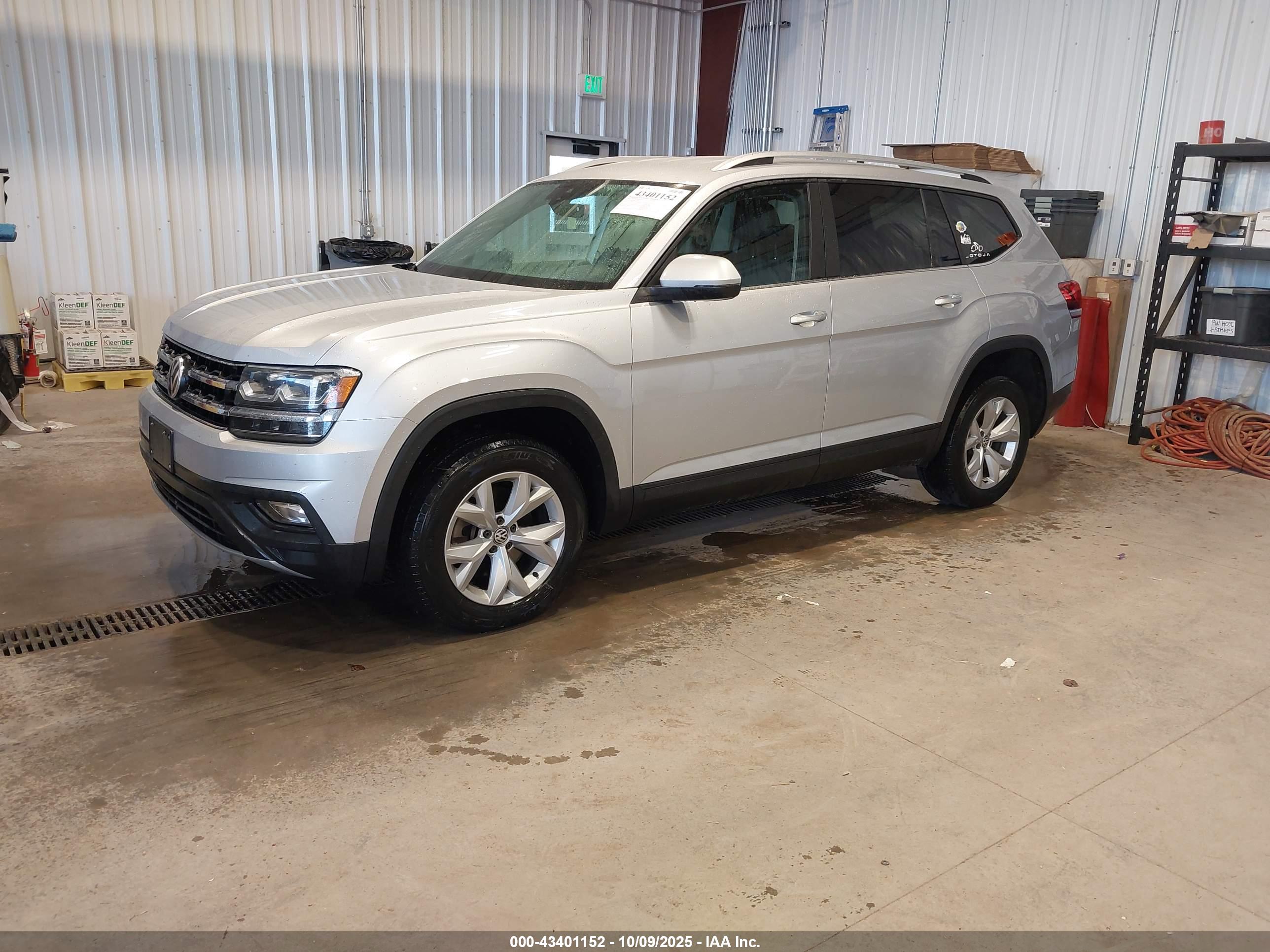 VOLKSWAGEN ATLAS image 2
