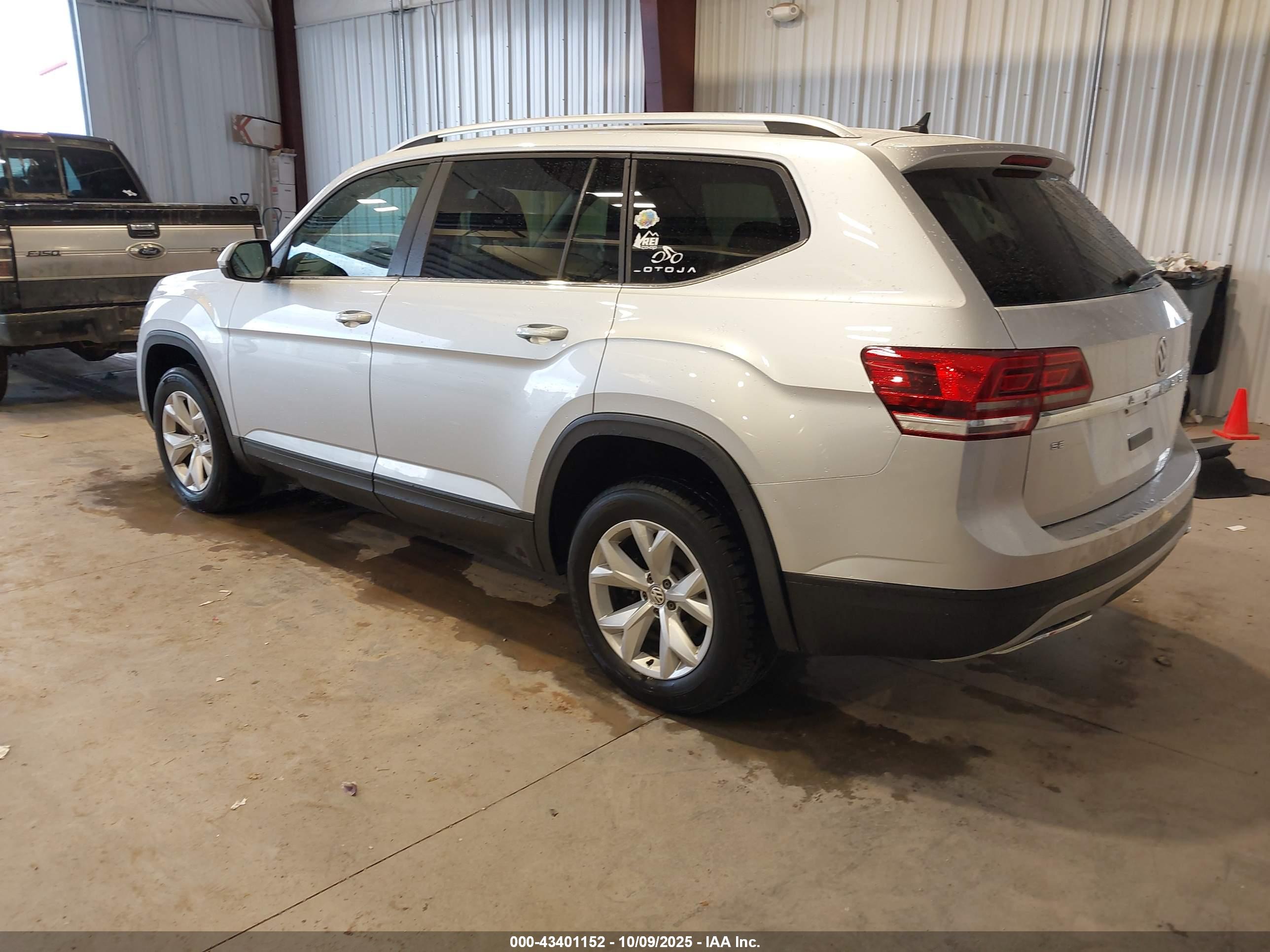 VOLKSWAGEN ATLAS image 3