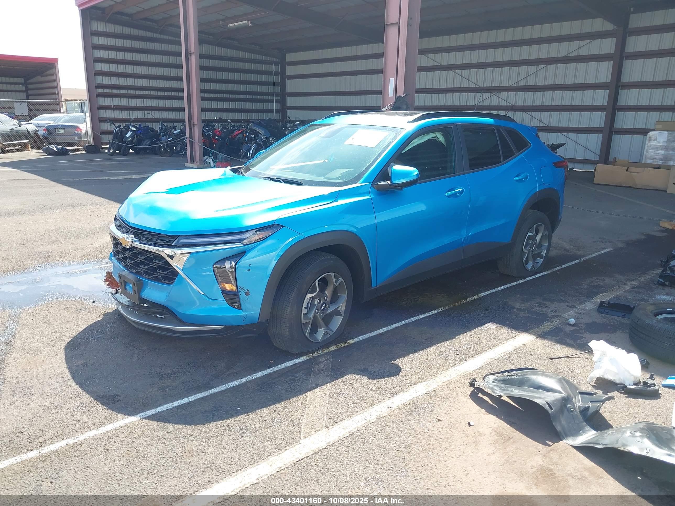 CHEVROLET TRAX image 2