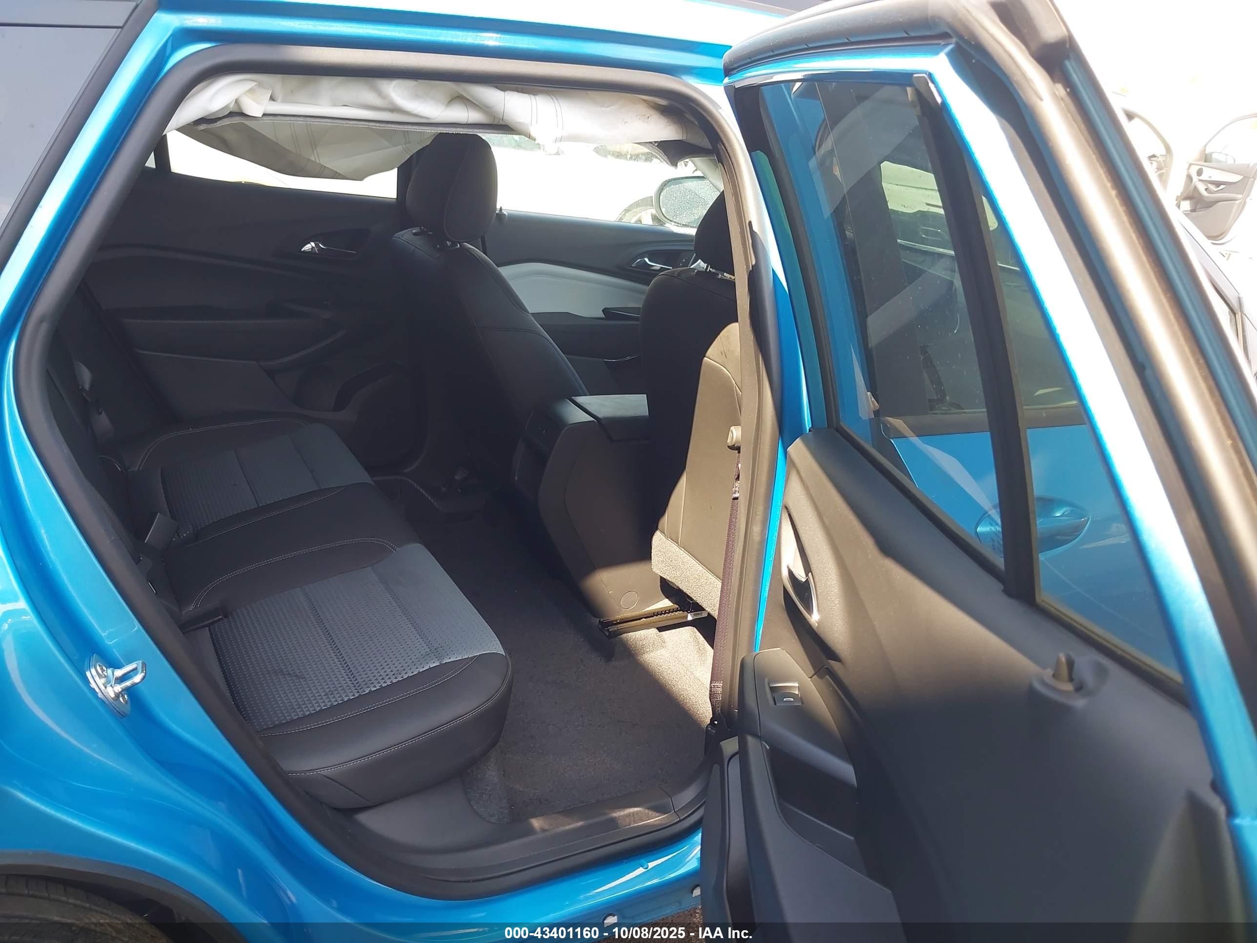 CHEVROLET TRAX image 8