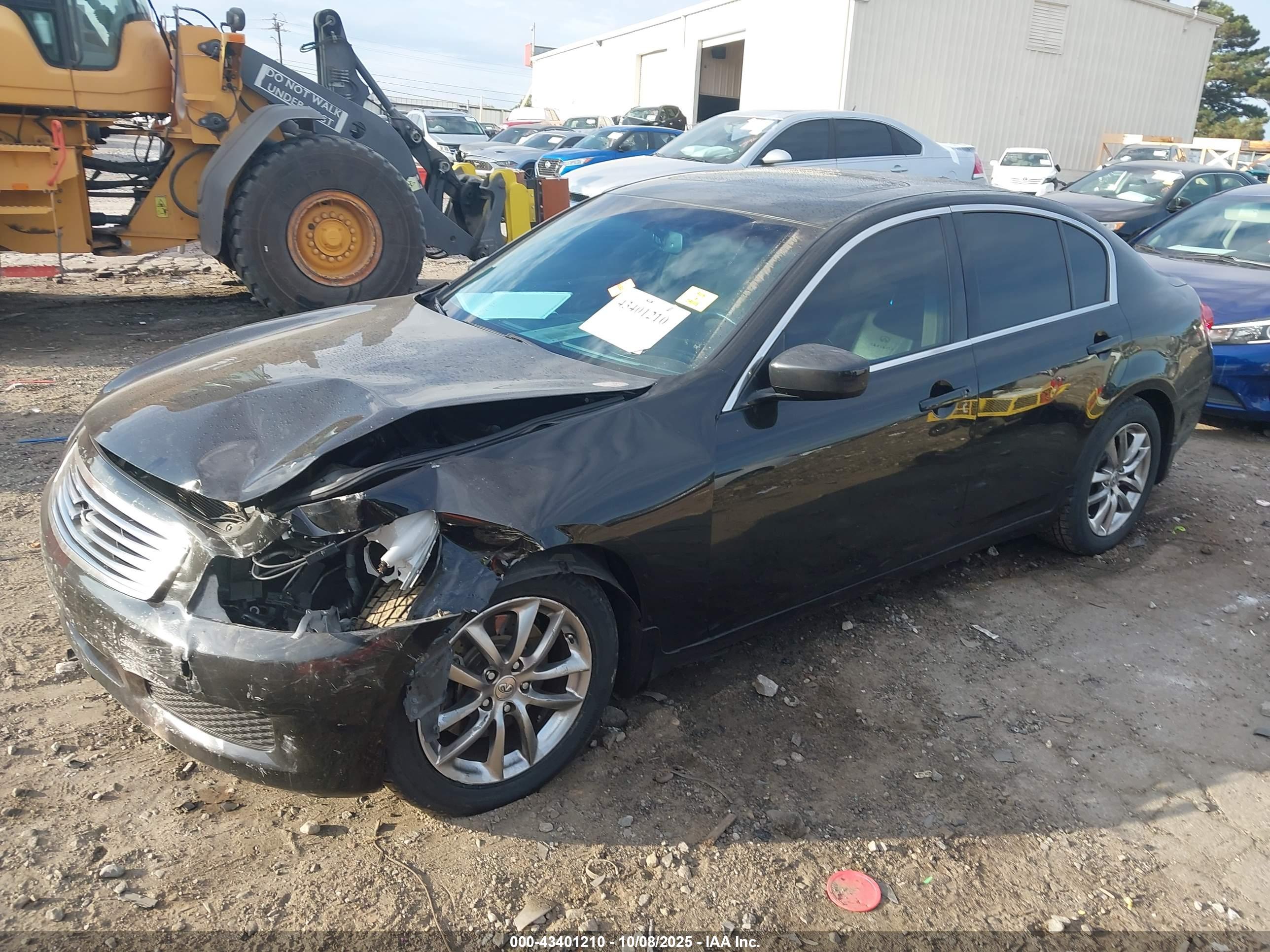 INFINITI G37 image 2