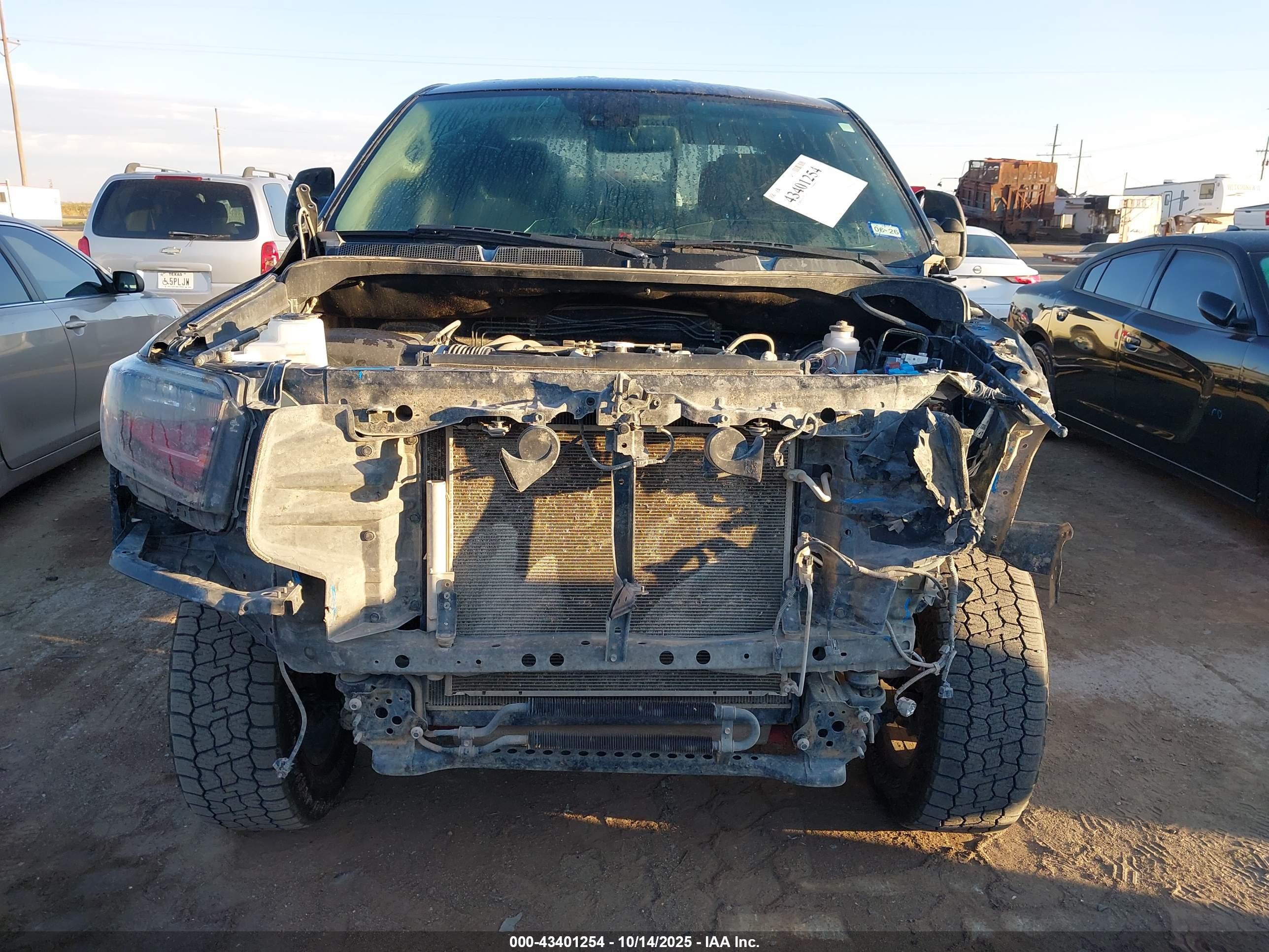 TOYOTA TUNDRA image 6