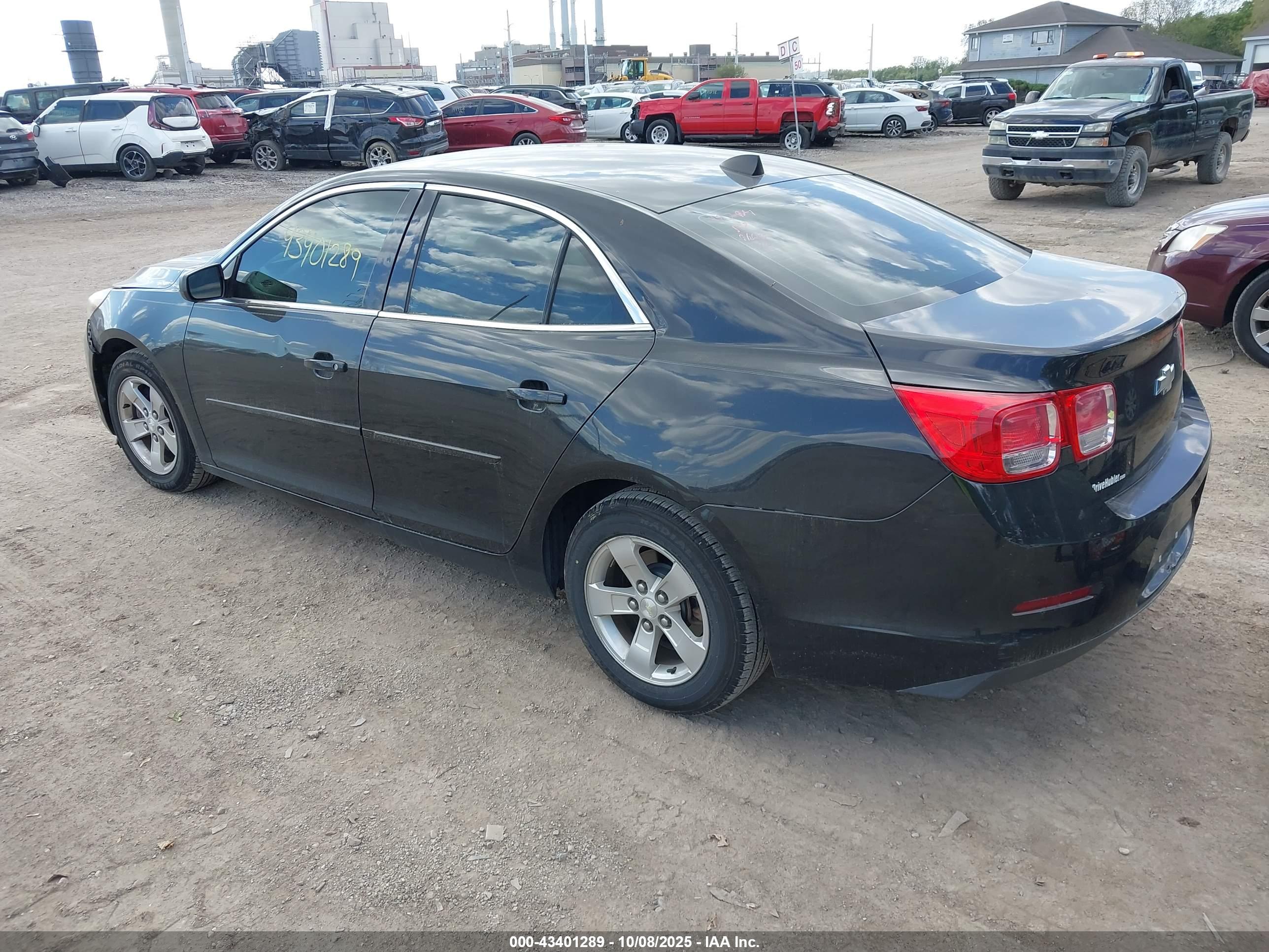 CHEVROLET MALIBU image 3