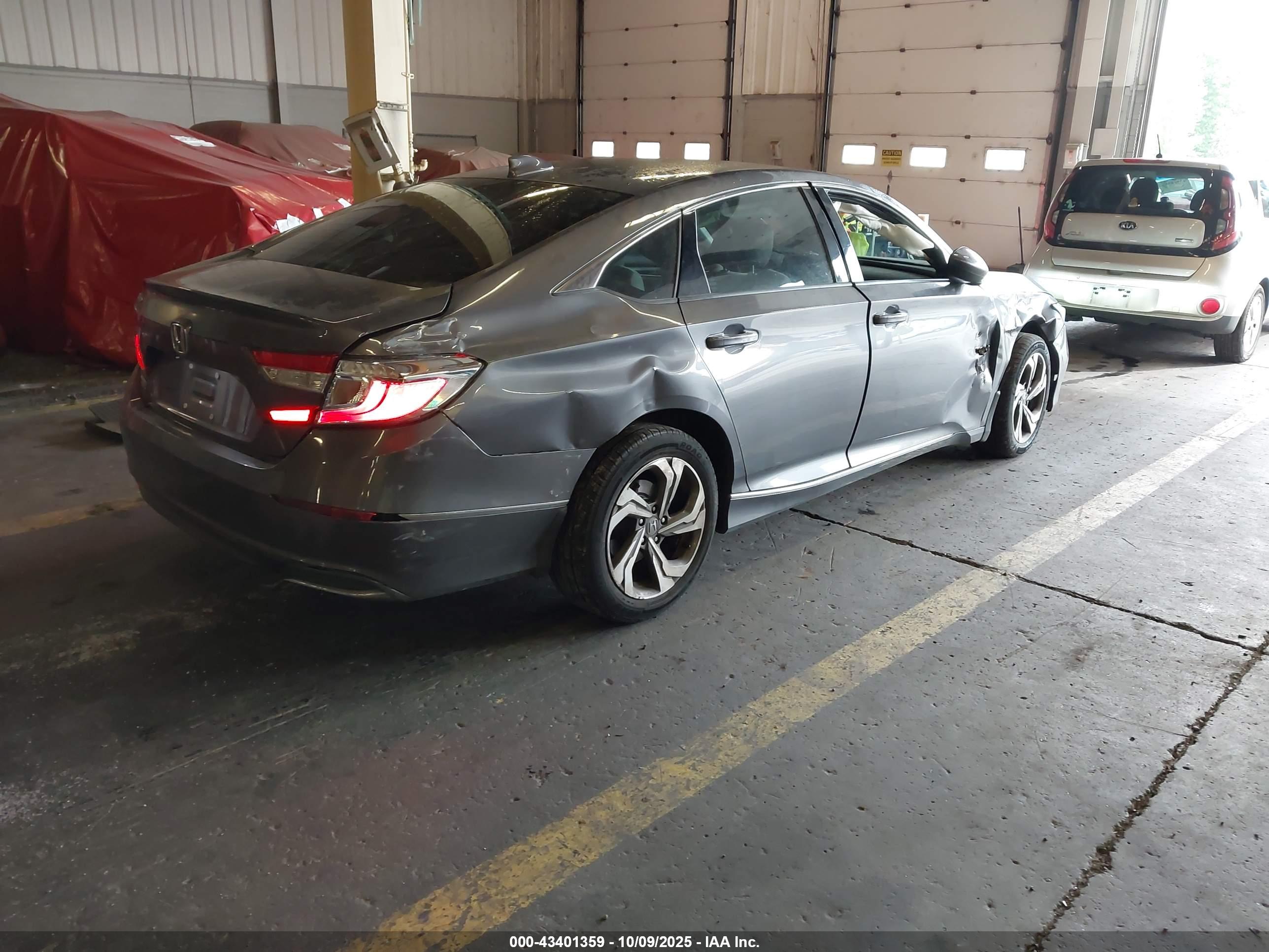 HONDA ACCORD image 4