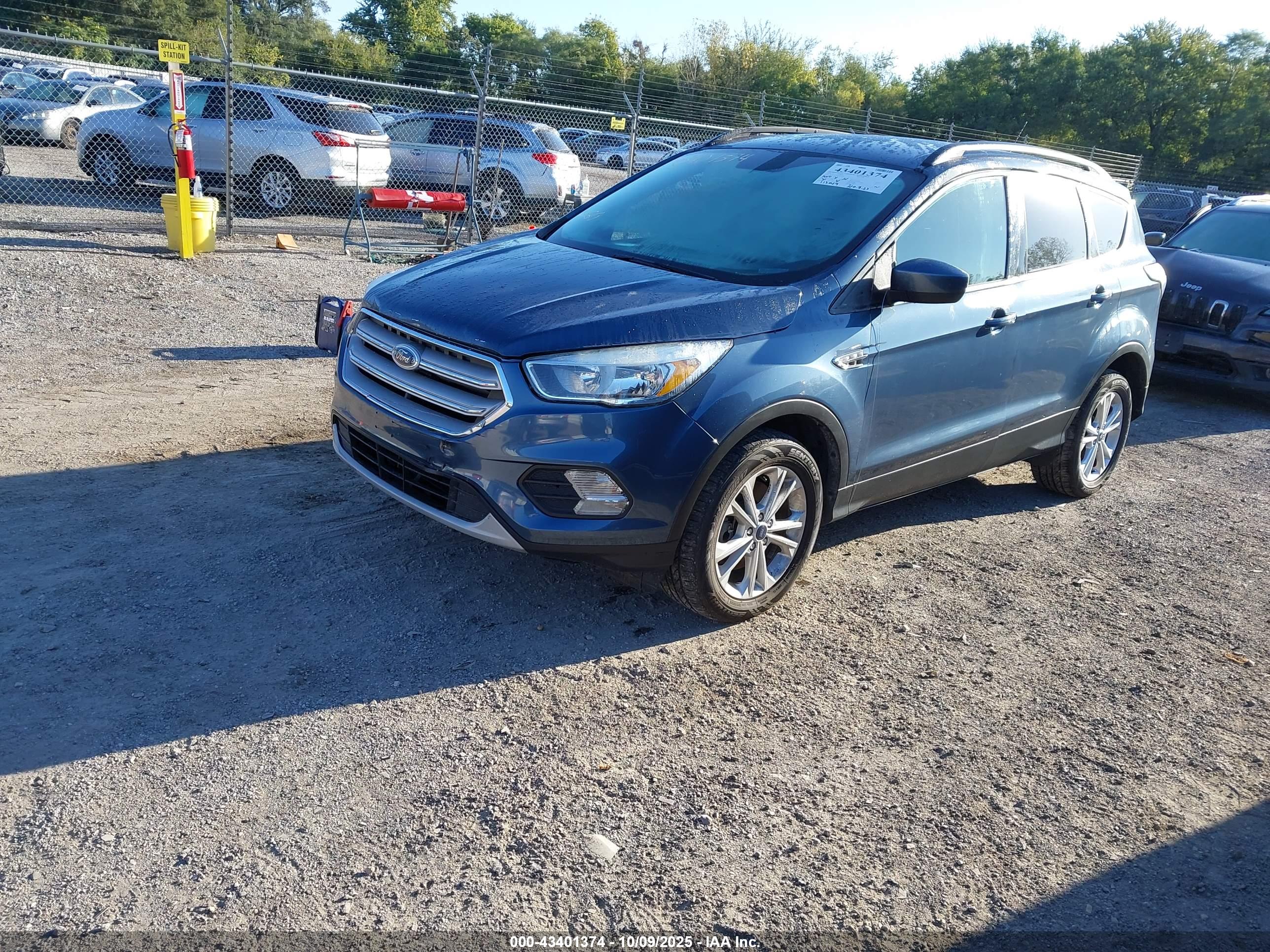FORD ESCAPE image 2