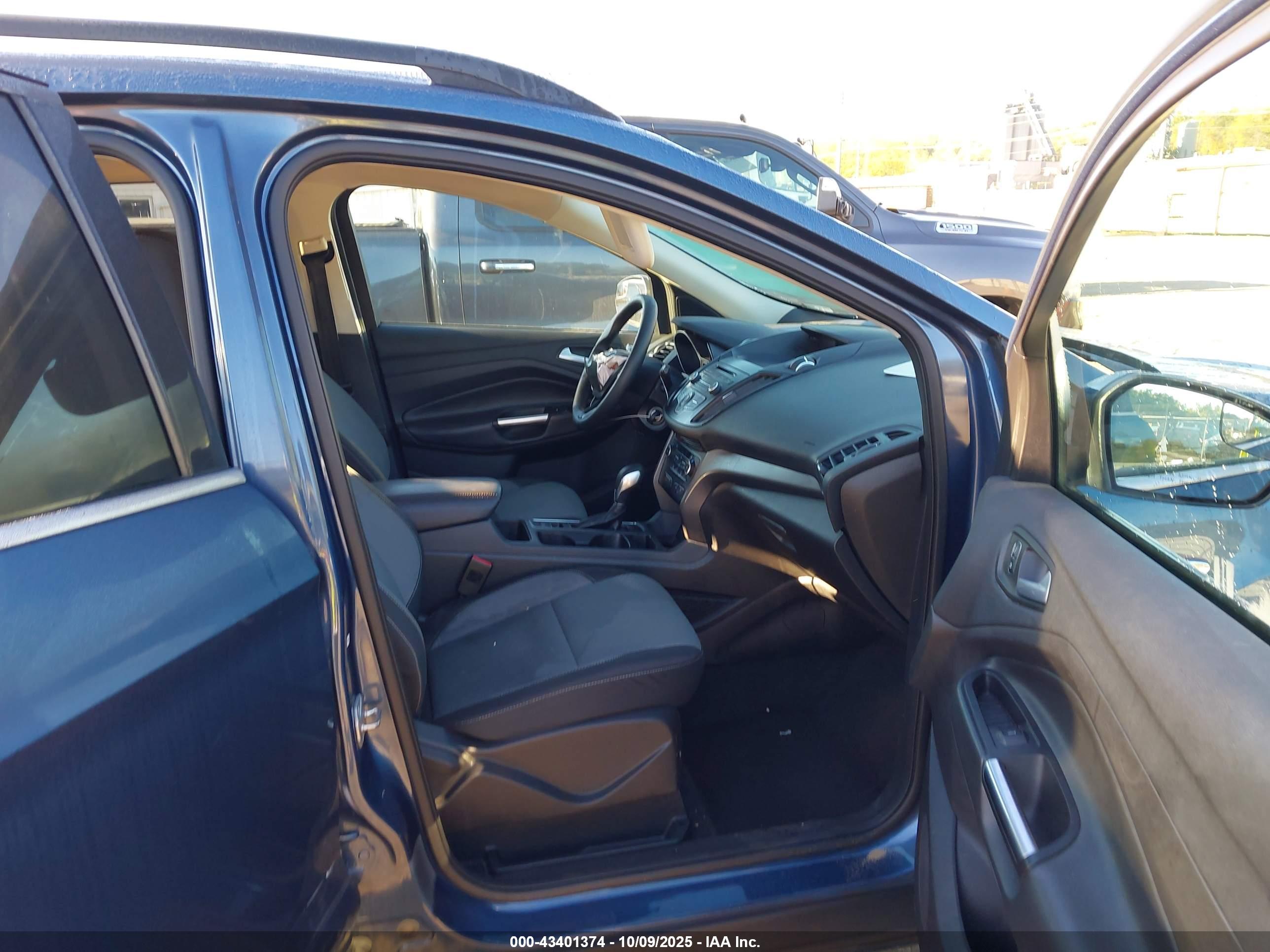 FORD ESCAPE image 5