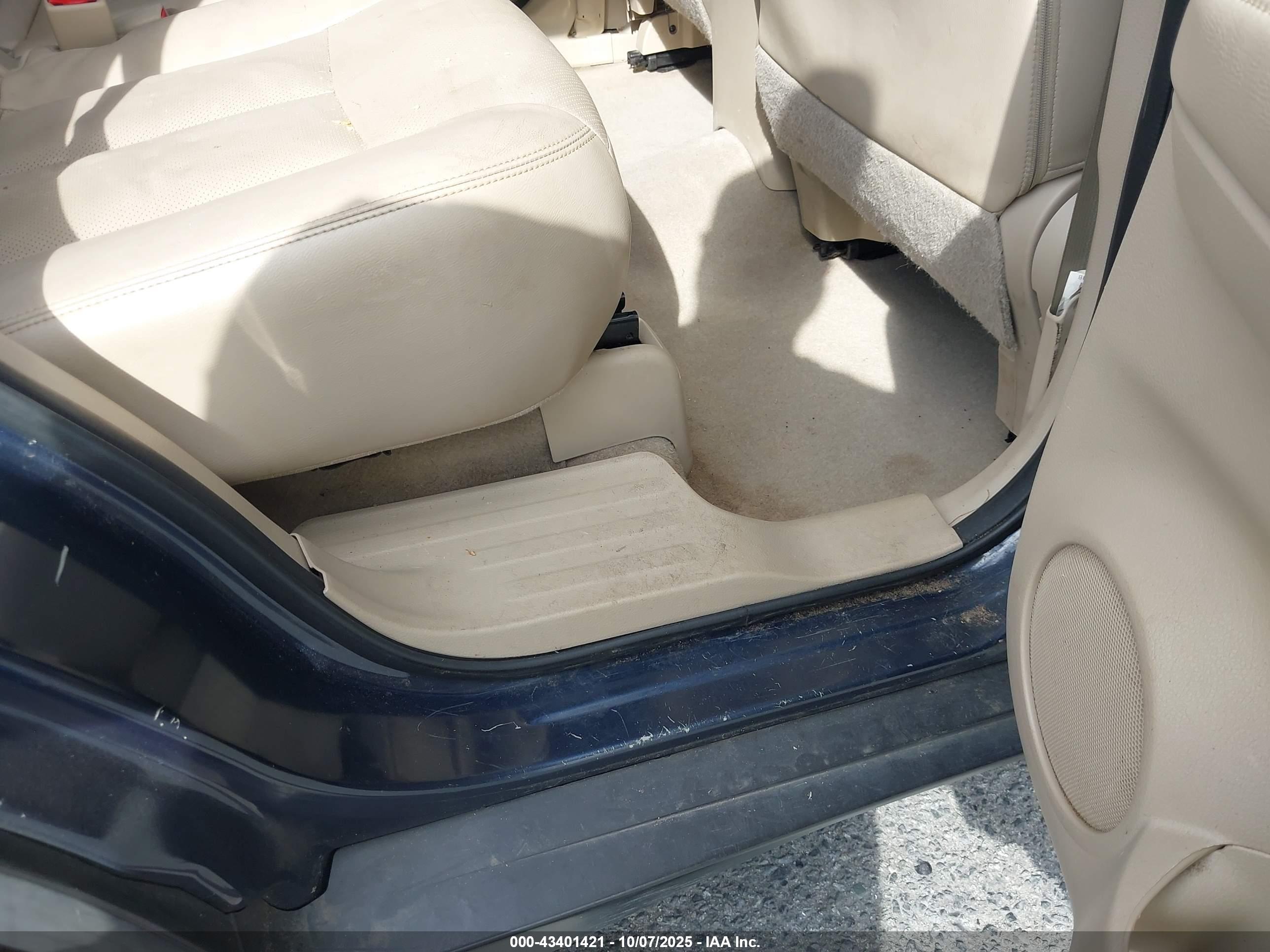 NISSAN ROGUE image 8