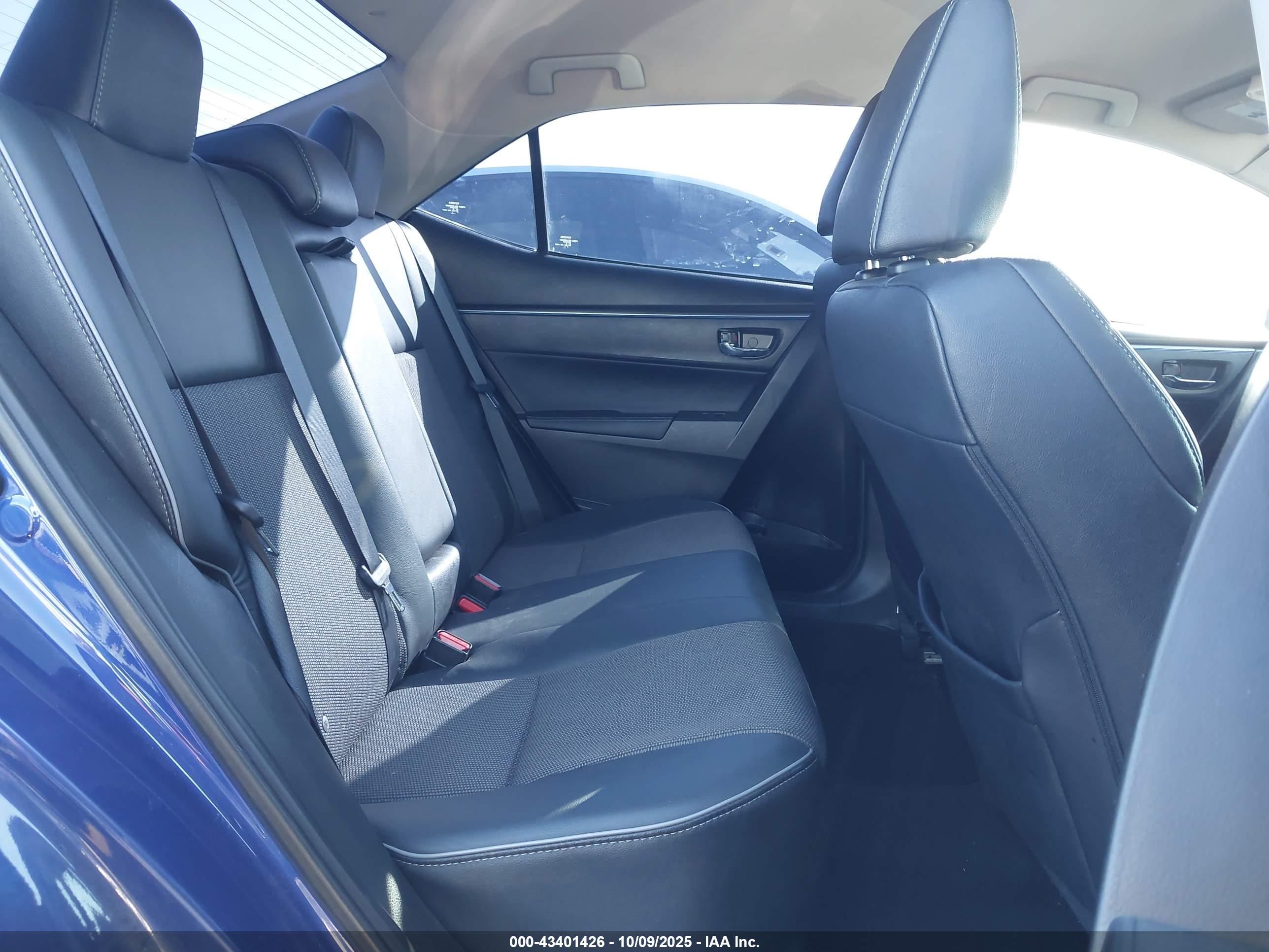TOYOTA COROLLA image 8