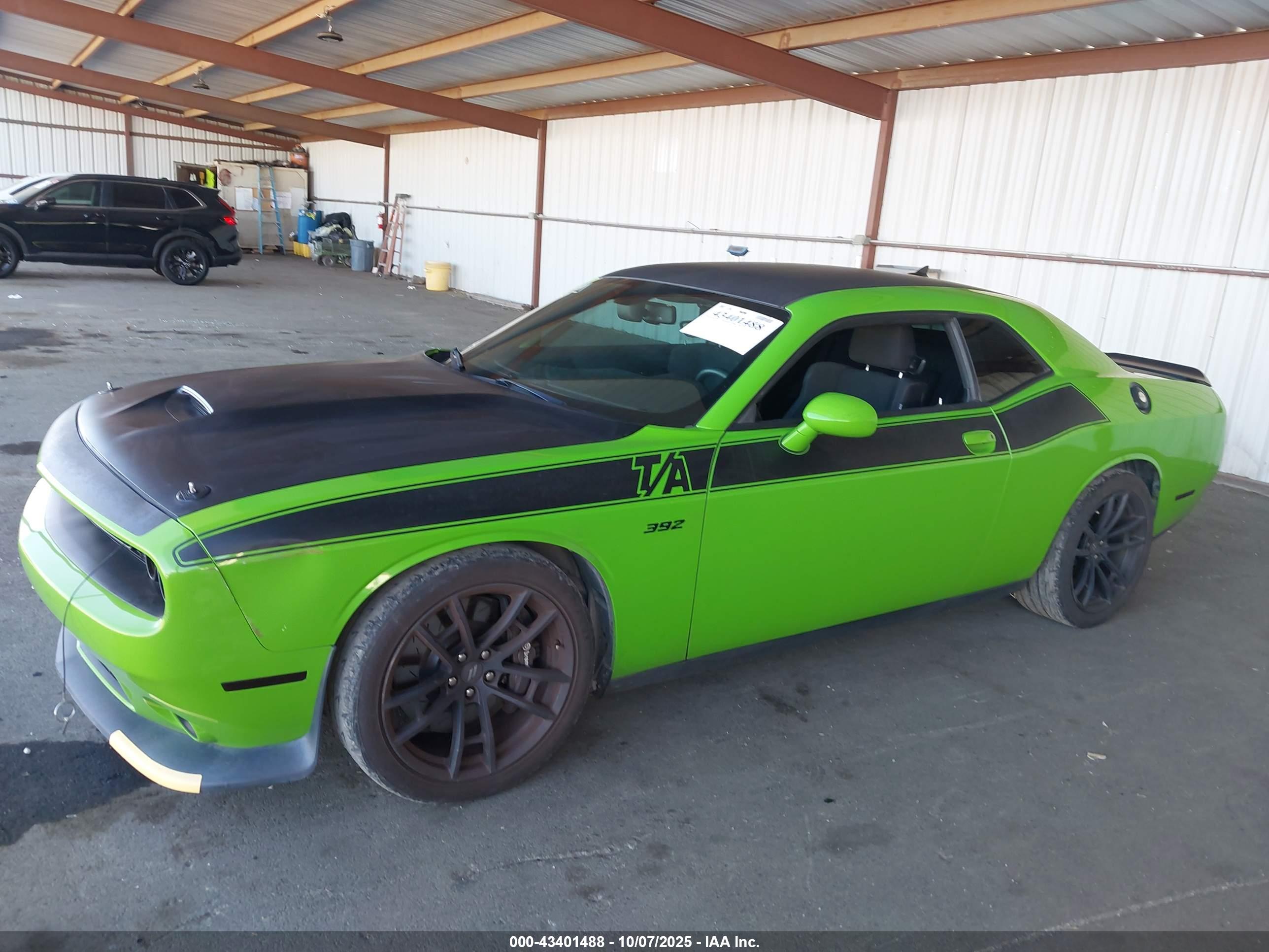 DODGE CHALLENGER image 6
