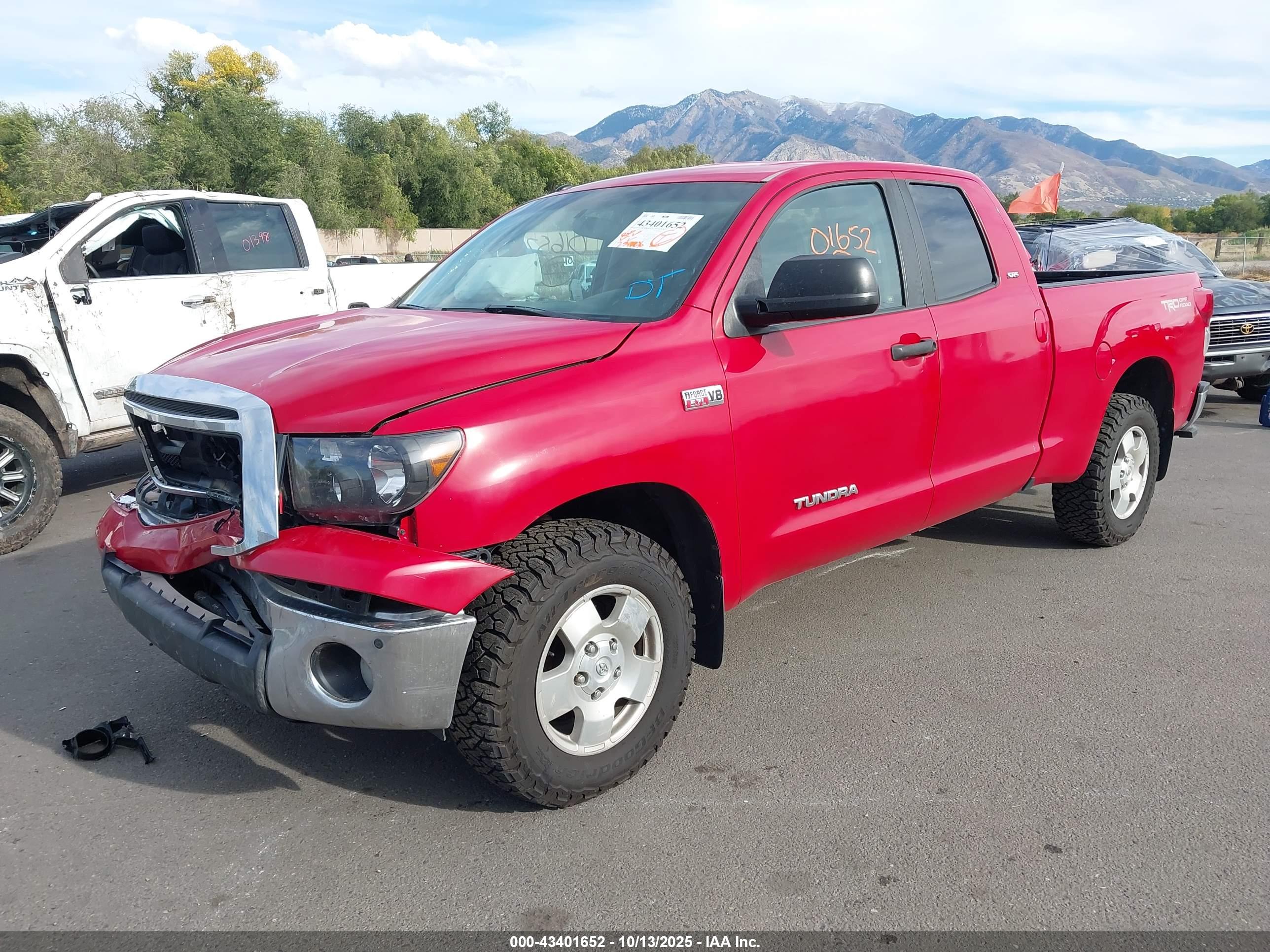 TOYOTA TUNDRA image 2