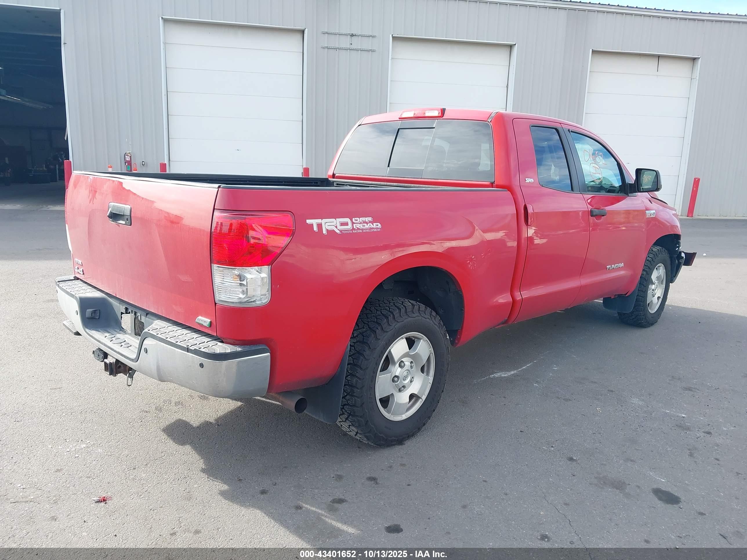 TOYOTA TUNDRA image 4