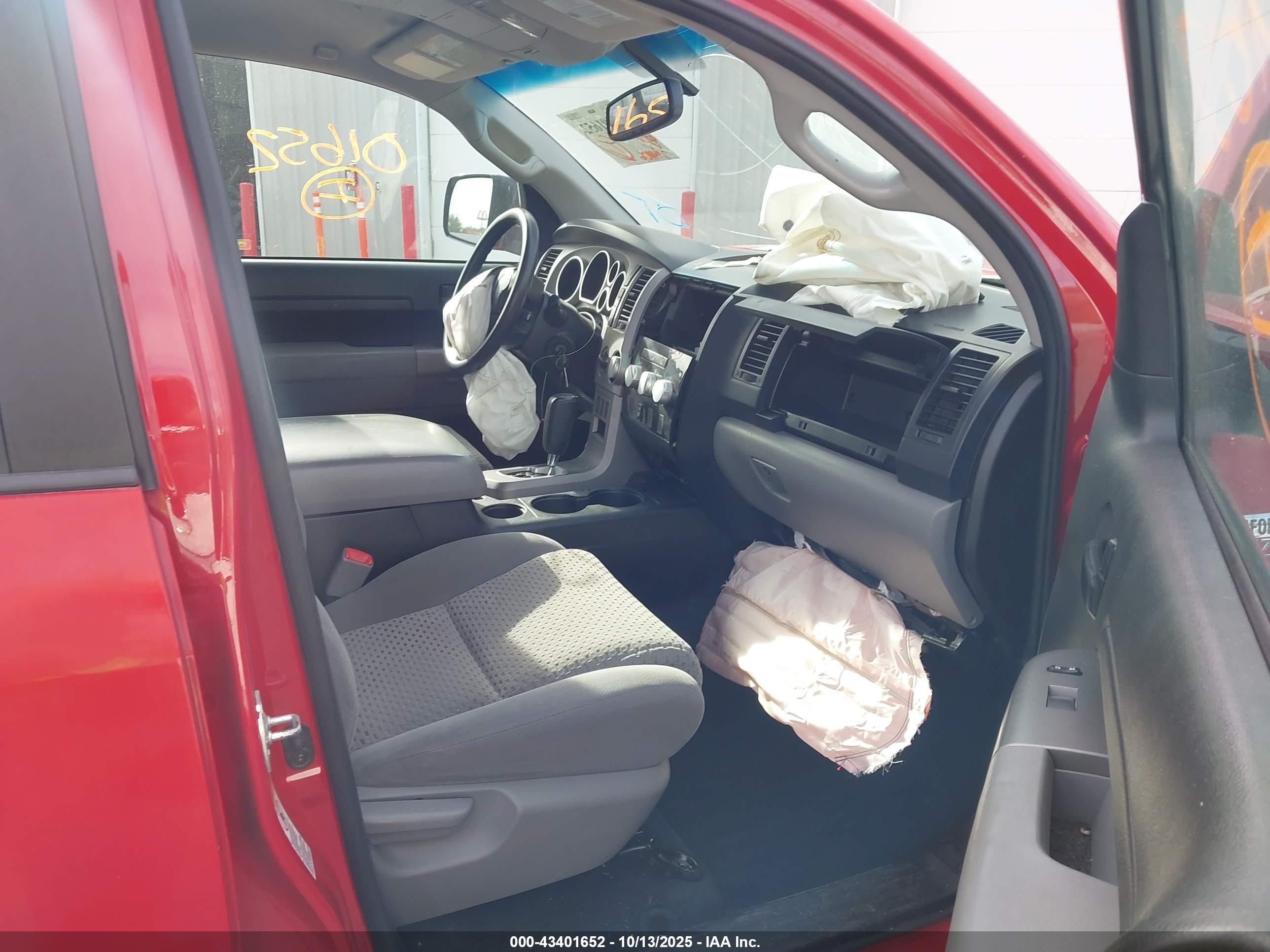 TOYOTA TUNDRA image 5