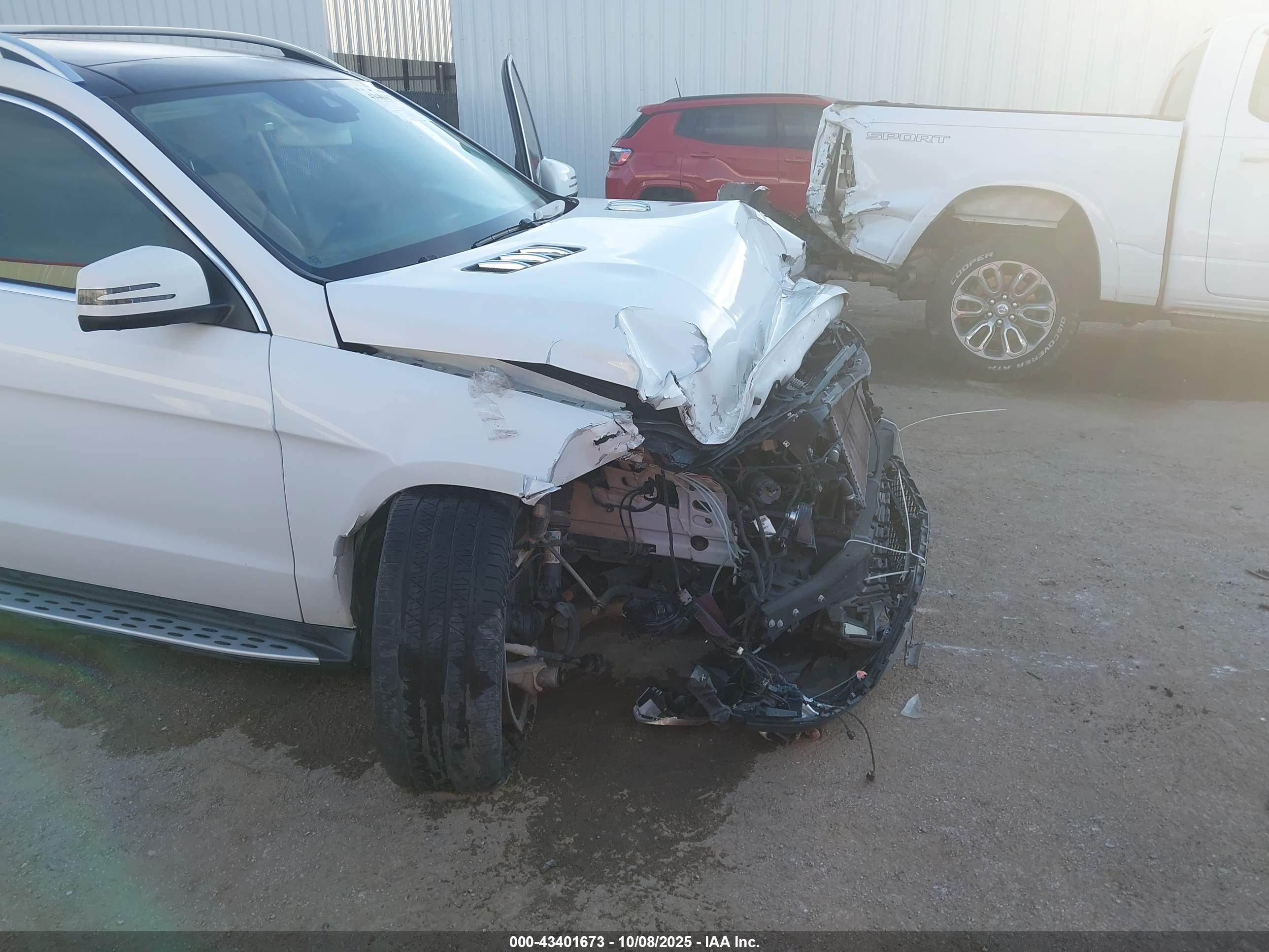 MERCEDES-BENZ GLS image 6