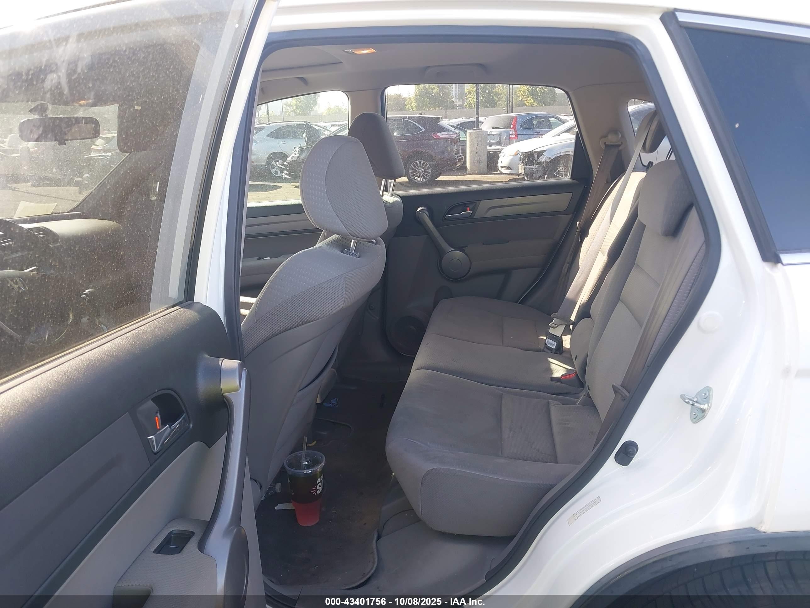 HONDA CR-V image 8