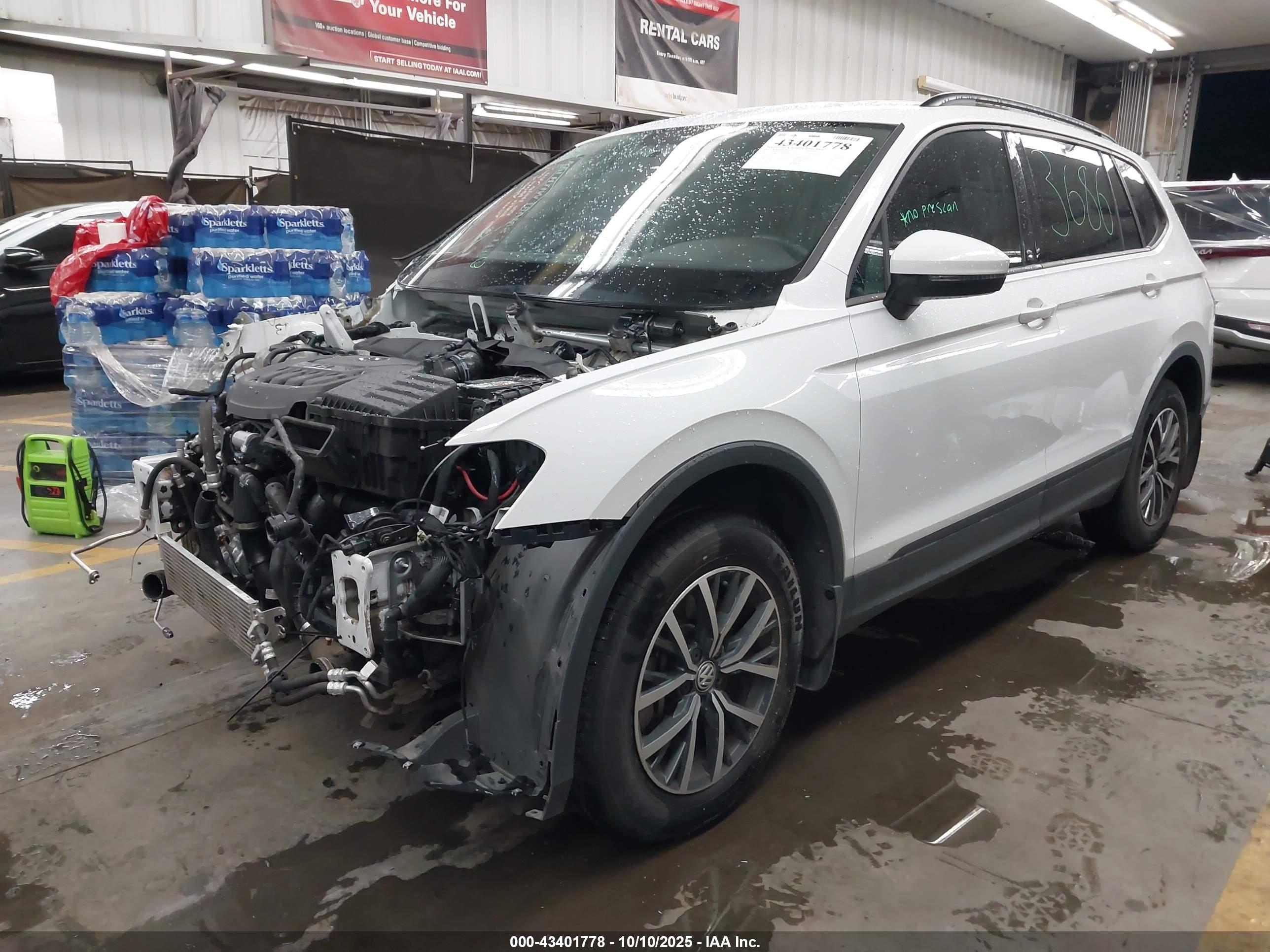 VOLKSWAGEN TIGUAN image 2
