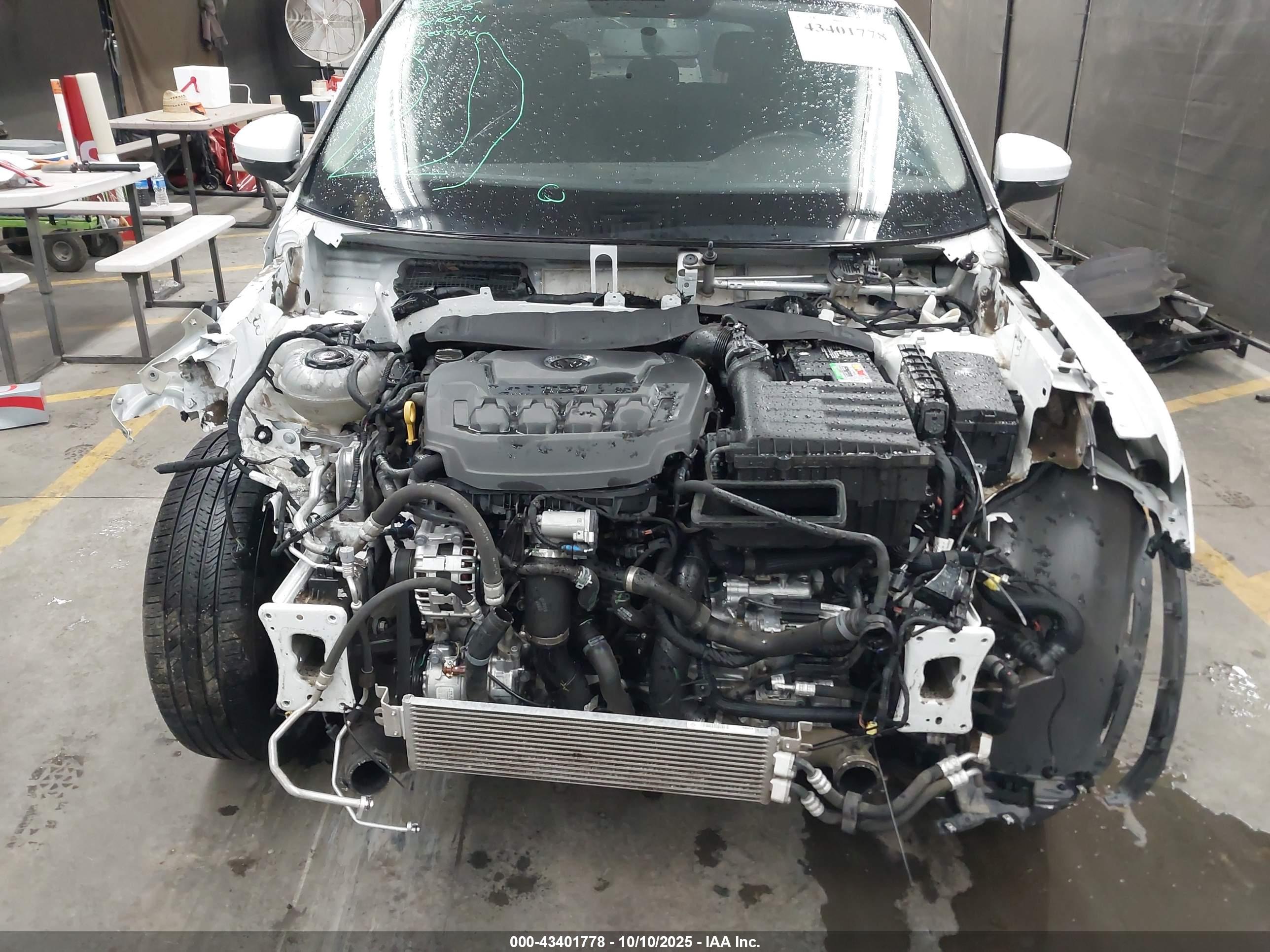 VOLKSWAGEN TIGUAN image 6