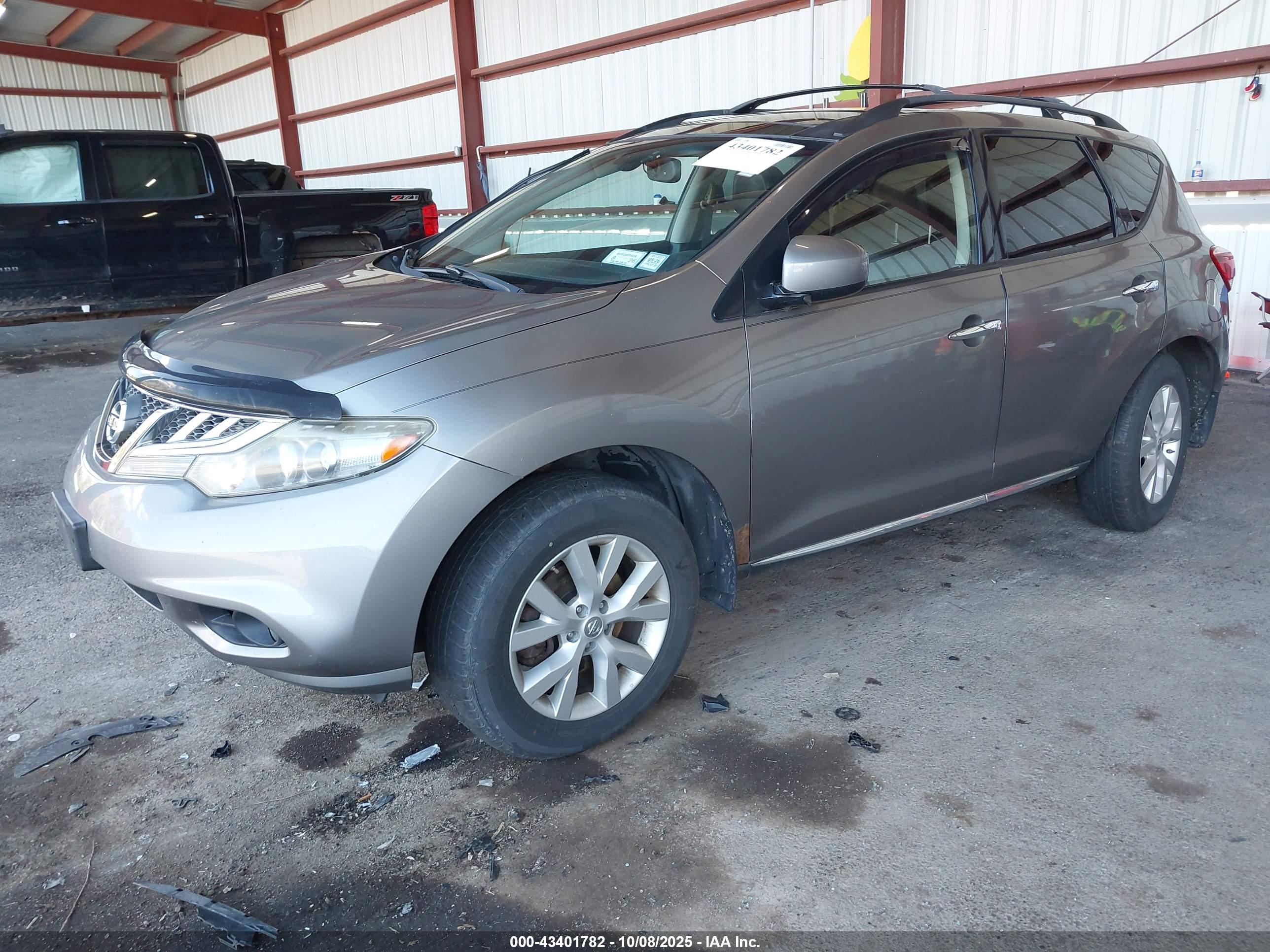 NISSAN MURANO image 2